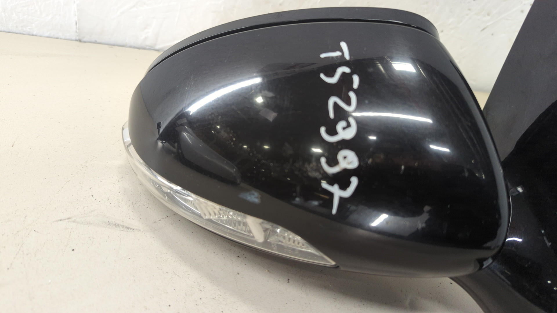 Зеркало правое электрическое