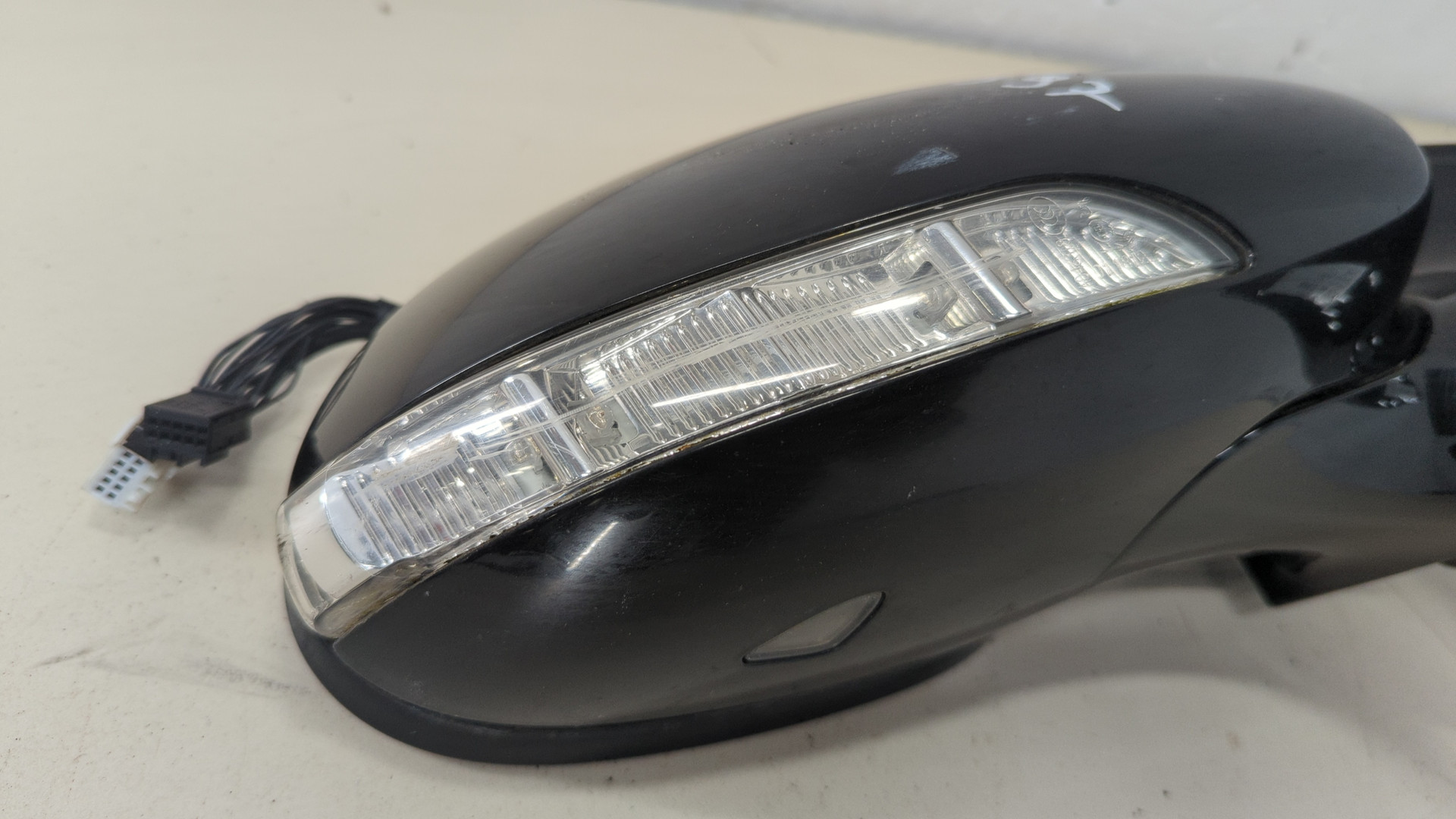 Зеркало правое электрическое