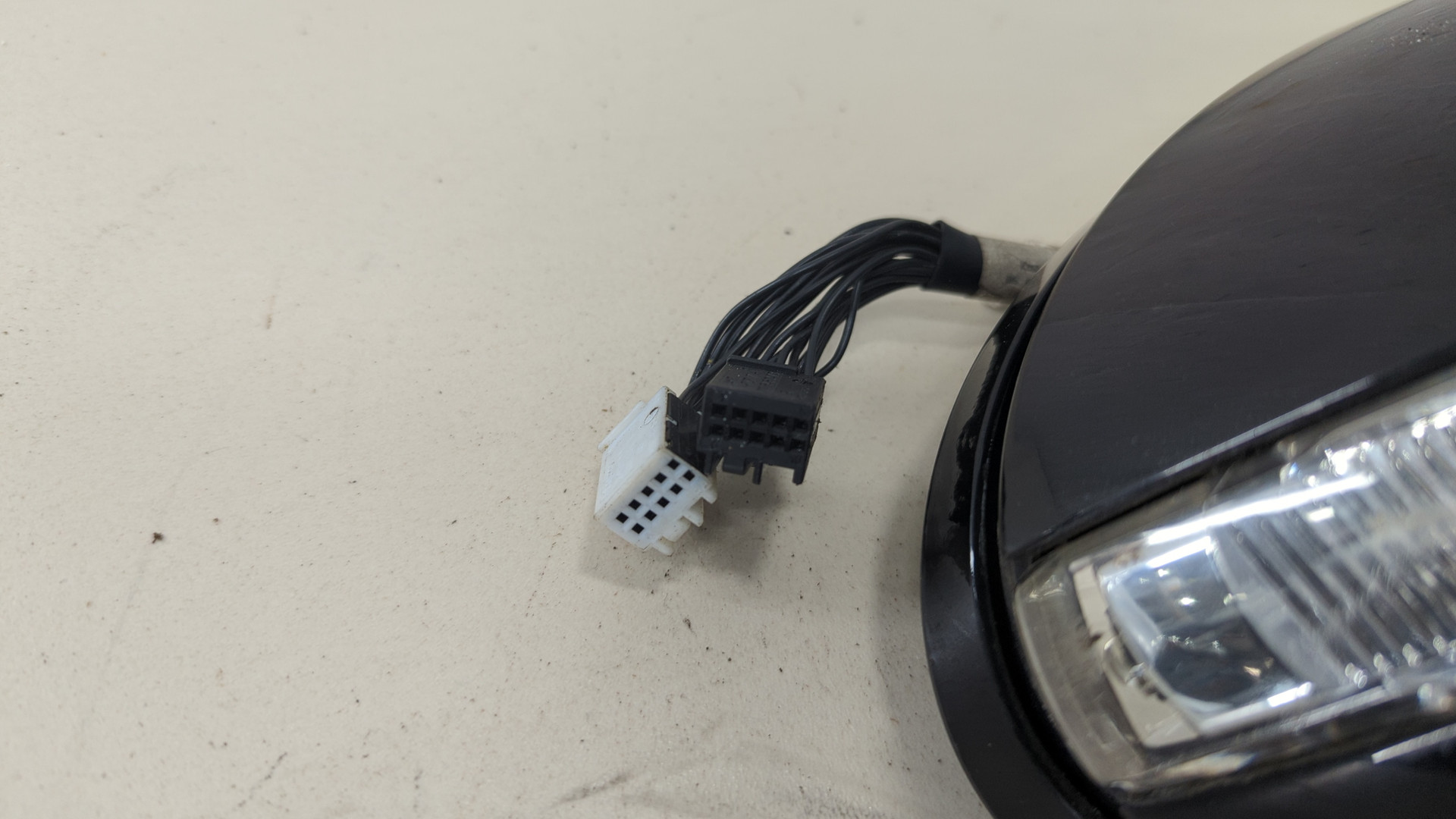 Зеркало правое электрическое