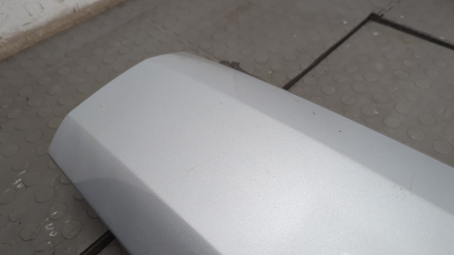 Дверь багажника нижняя (борт)