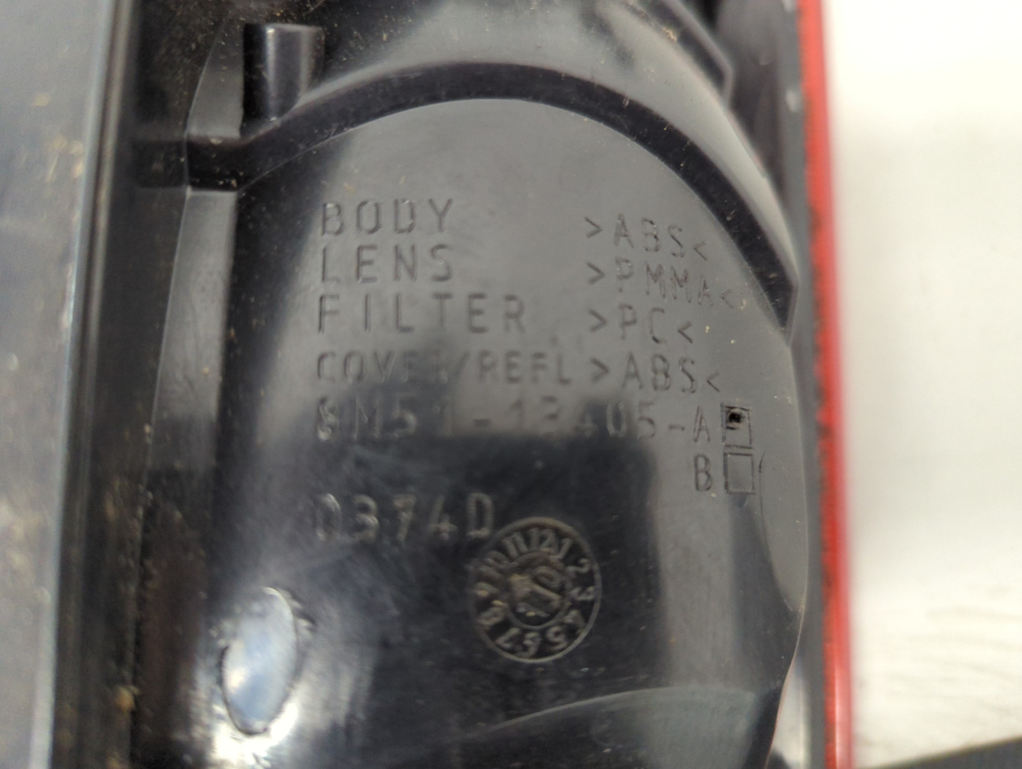 Фонарь задний левый