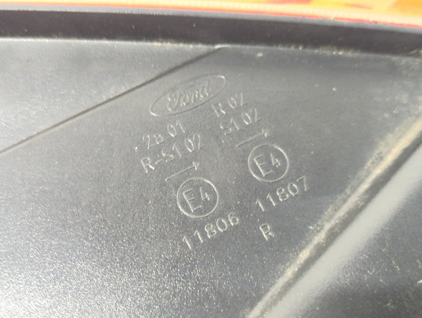 Фонарь задний правый