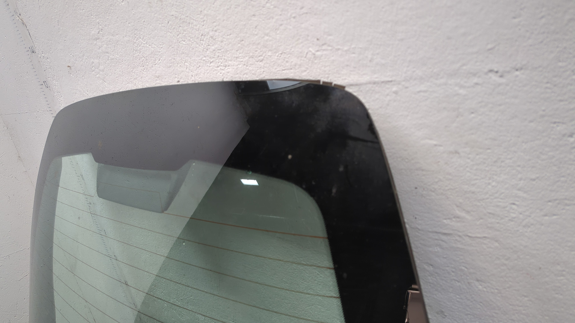 Дверь багажника