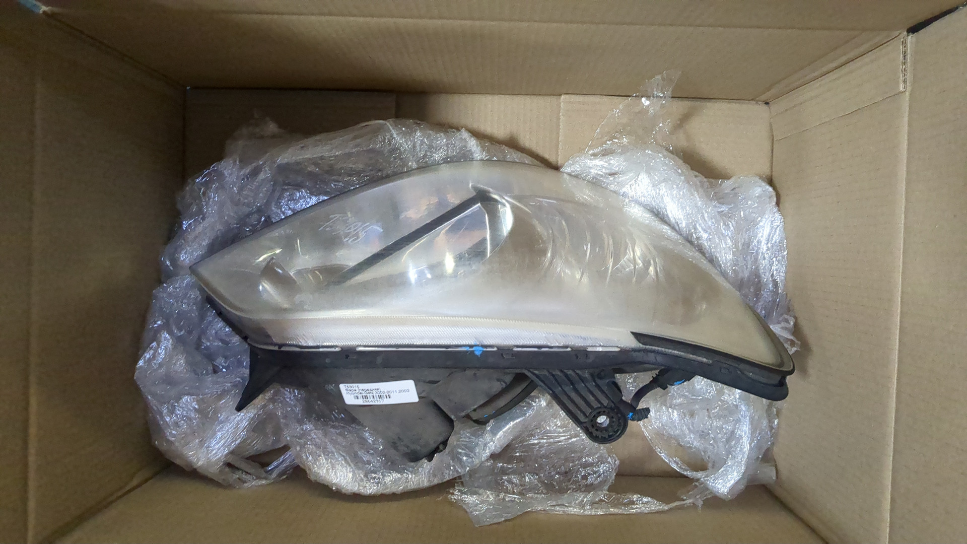 Фара правая