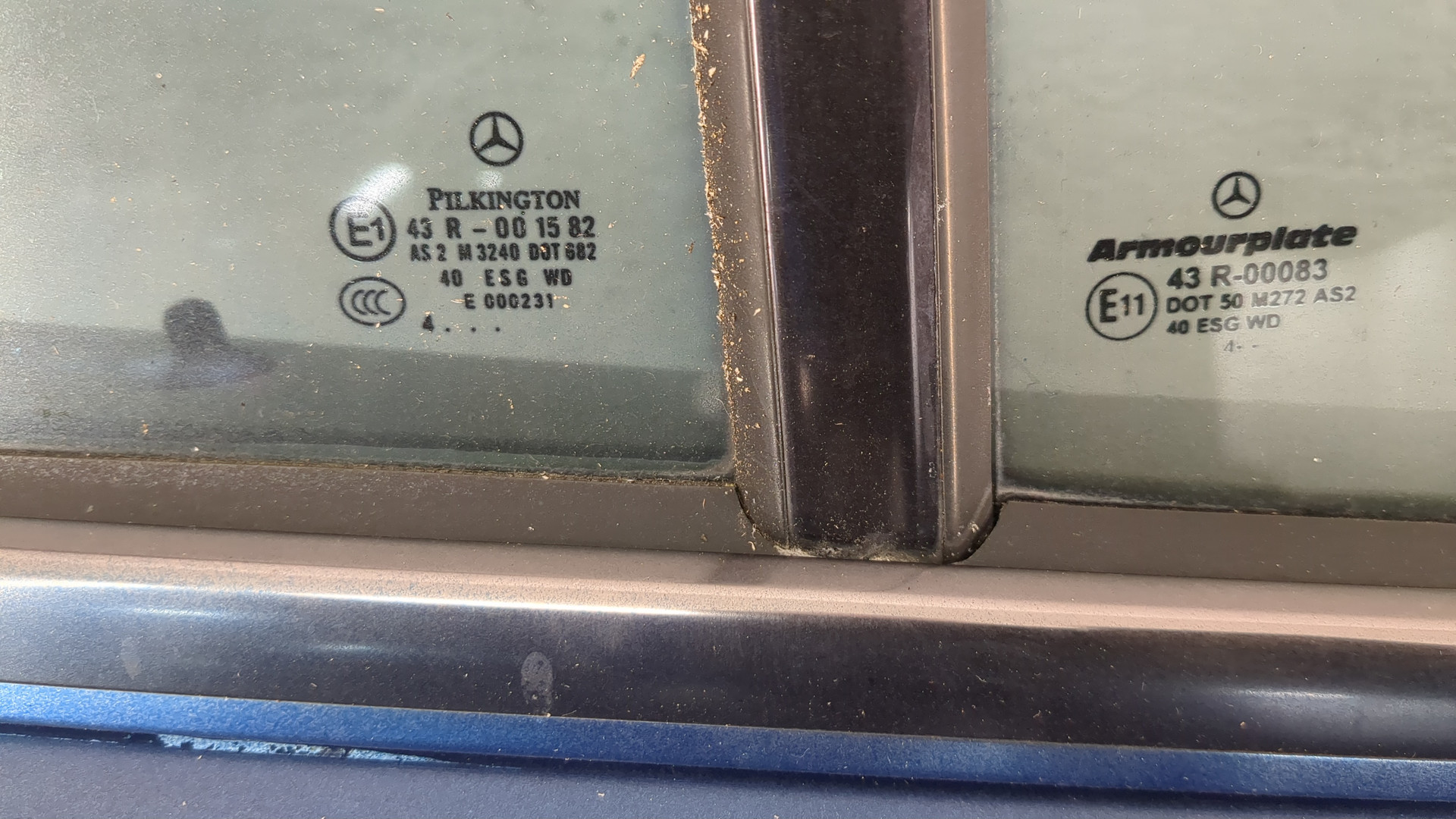 Дверь задняя правая