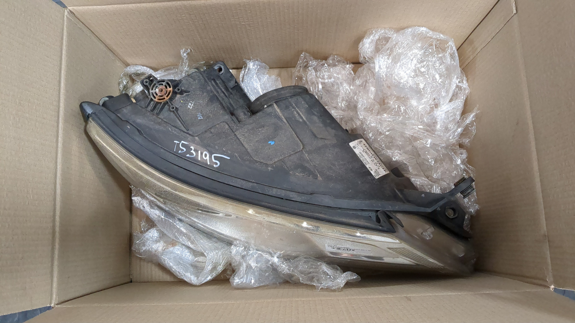 Фара правая