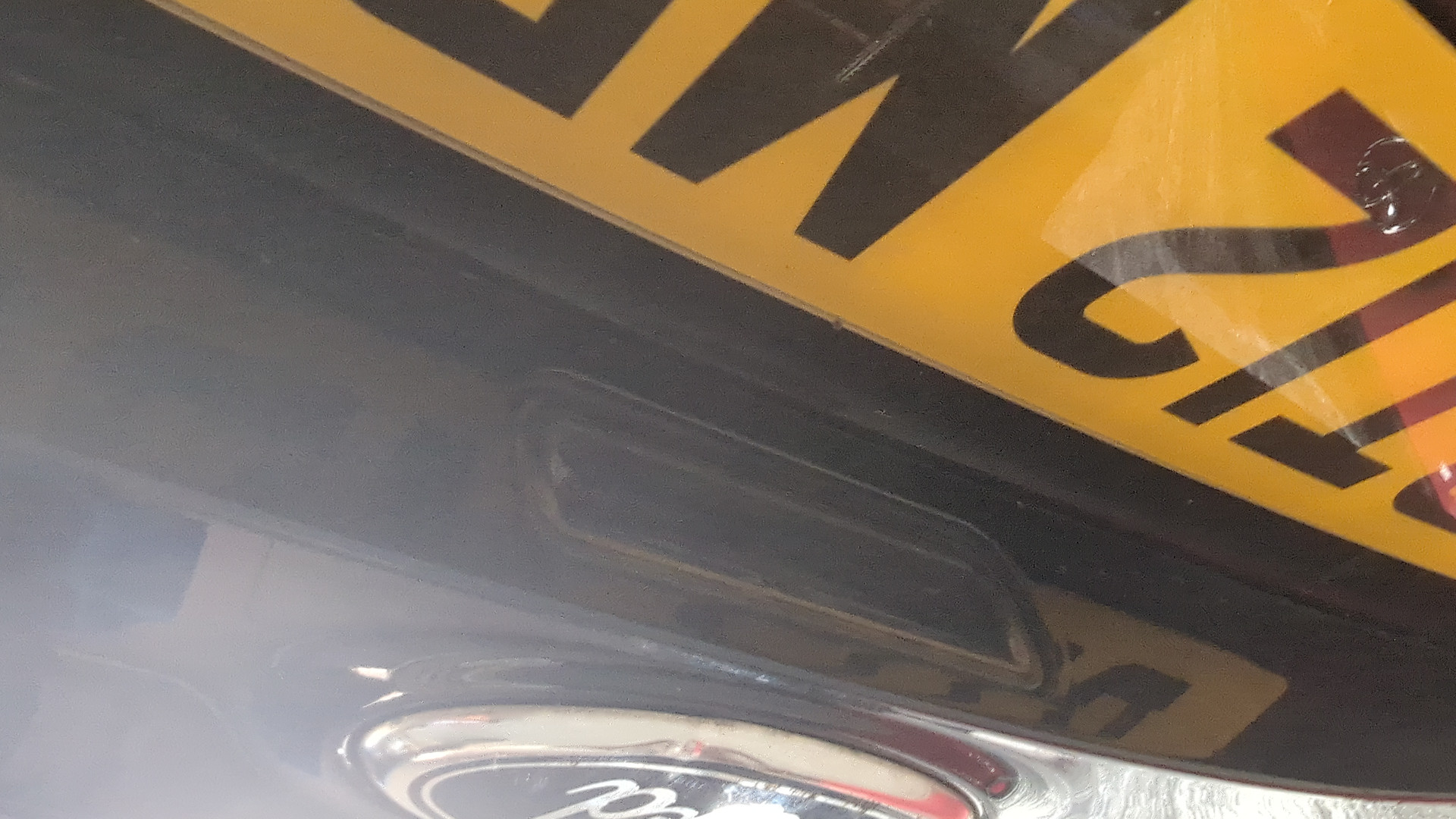 Дверь багажника