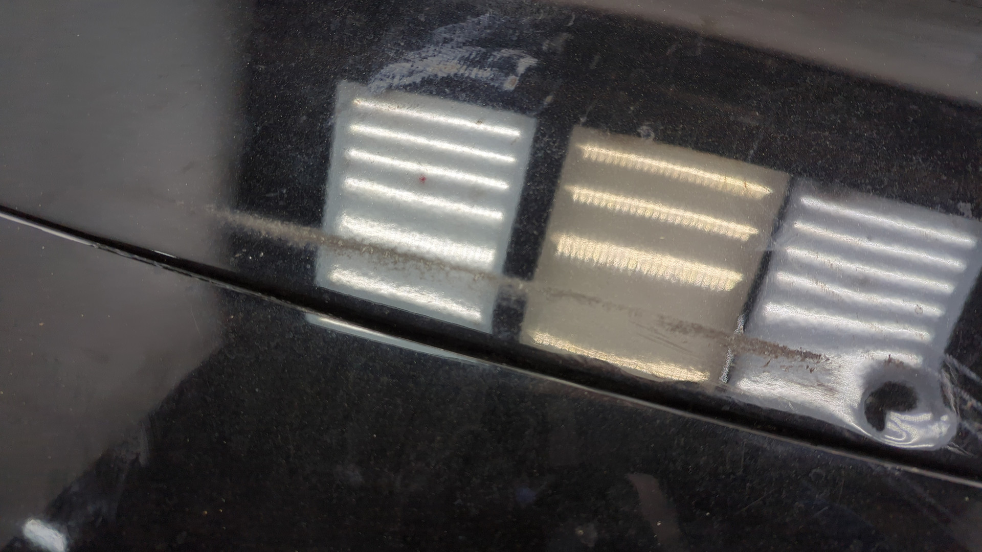 Дверь багажника