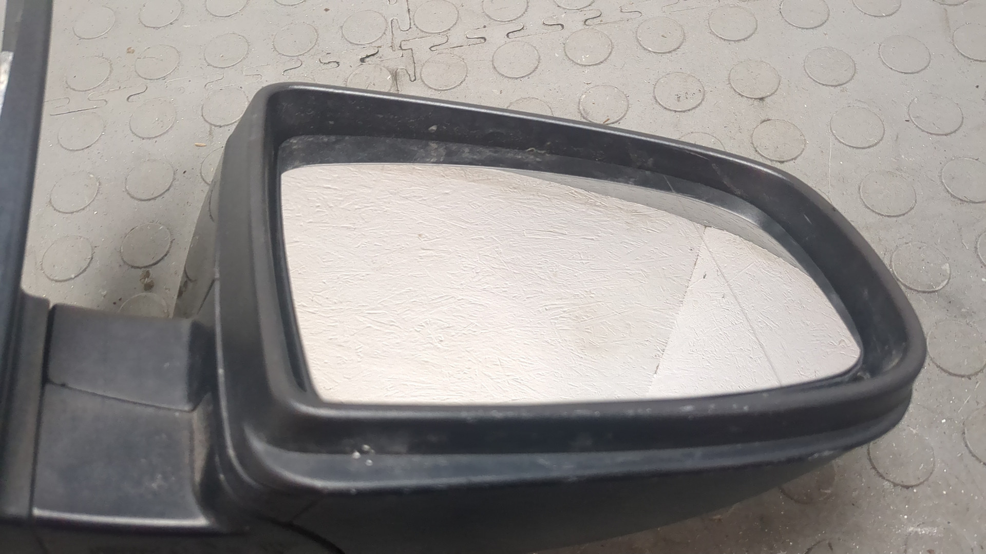 Зеркало правое электрическое