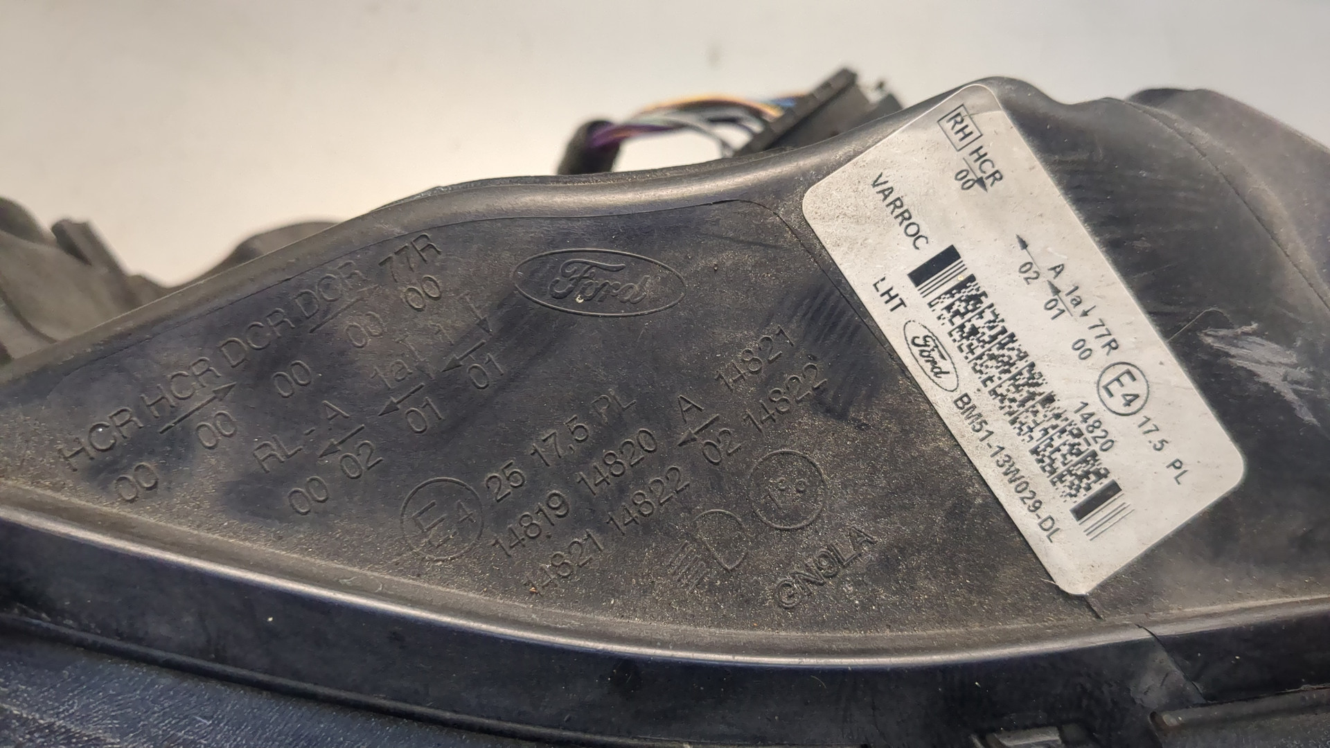 Фара правая