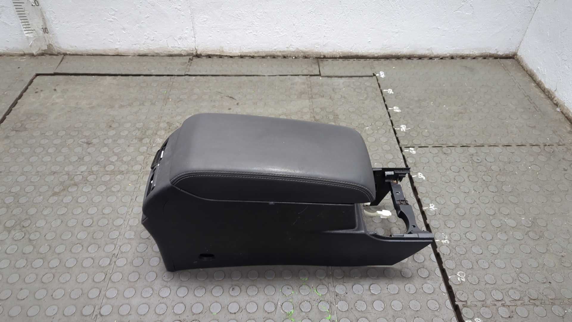 Подлокотник