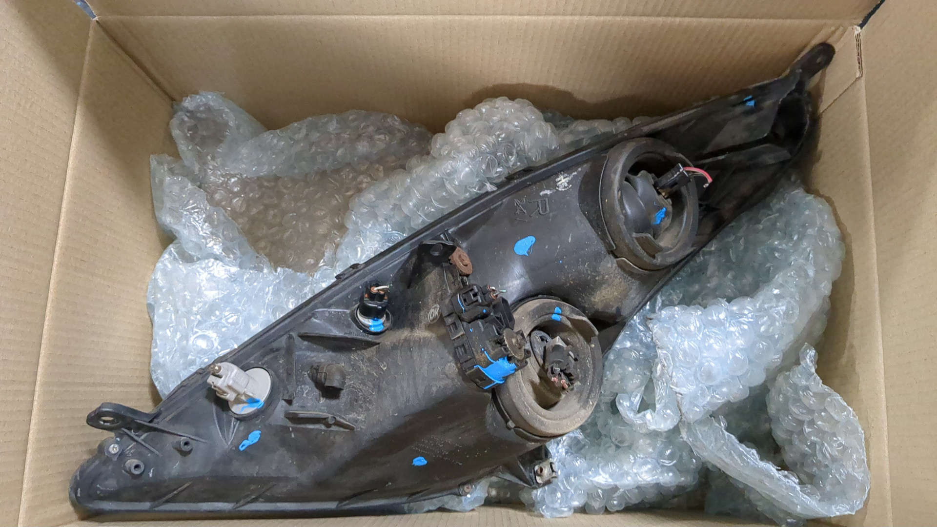 Фара правая