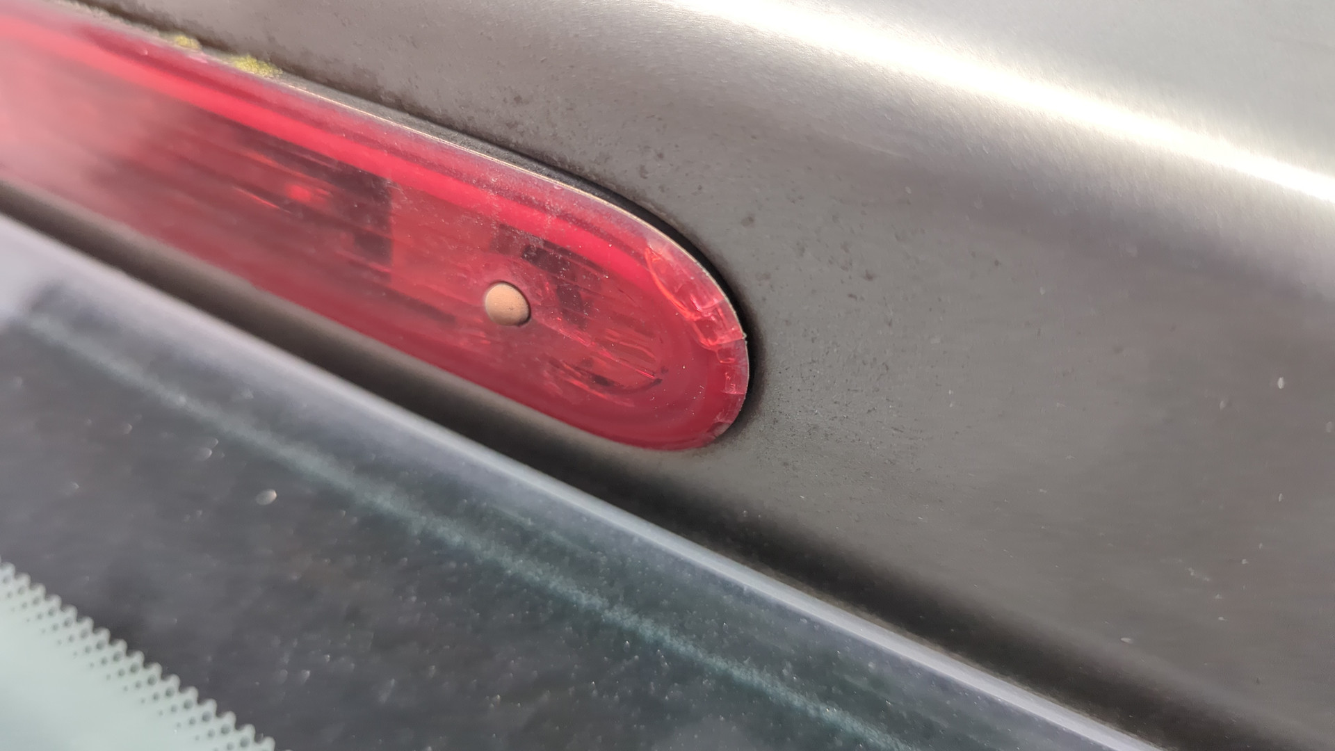 Дверь багажника