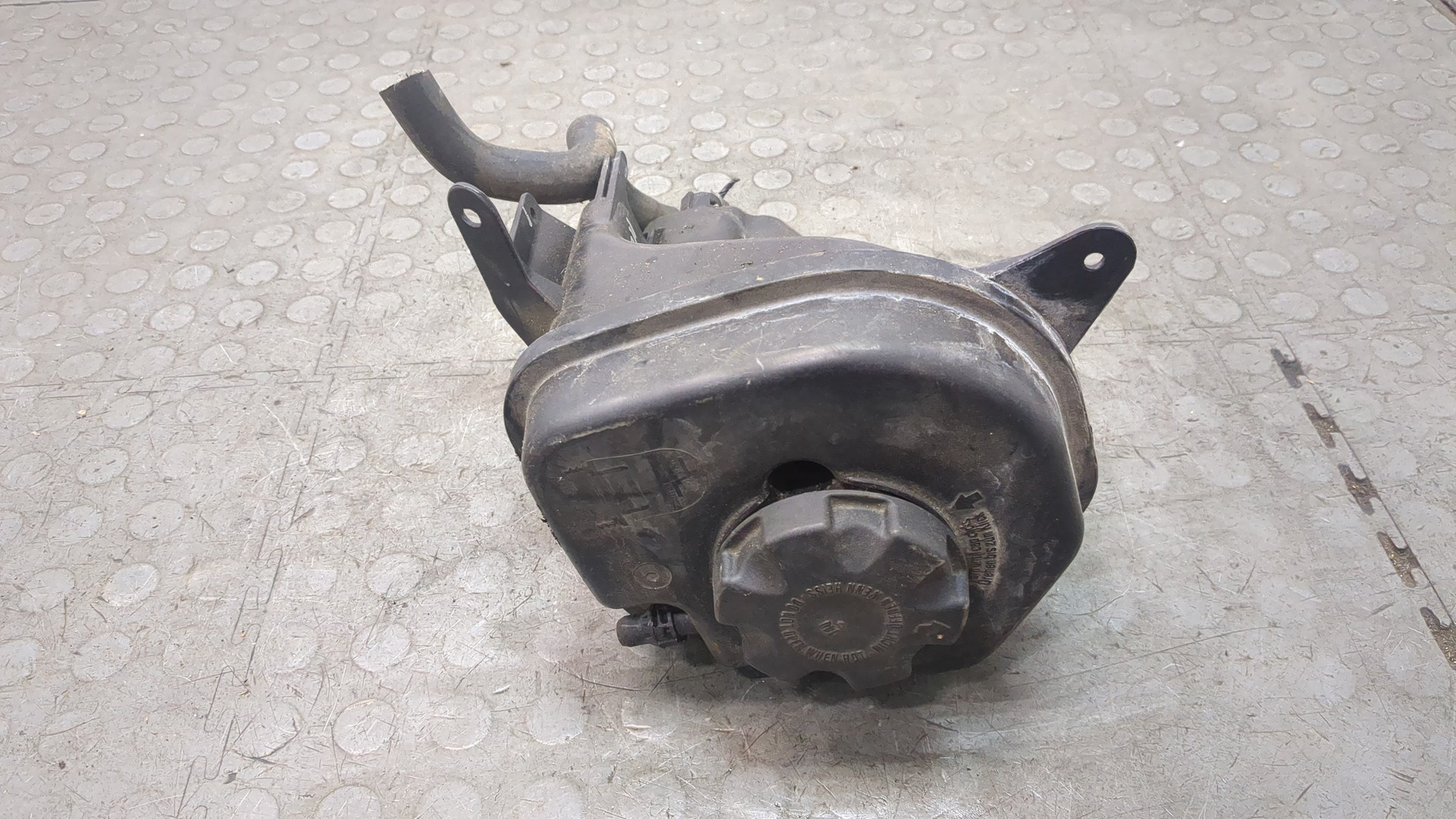 Бачок расширительный