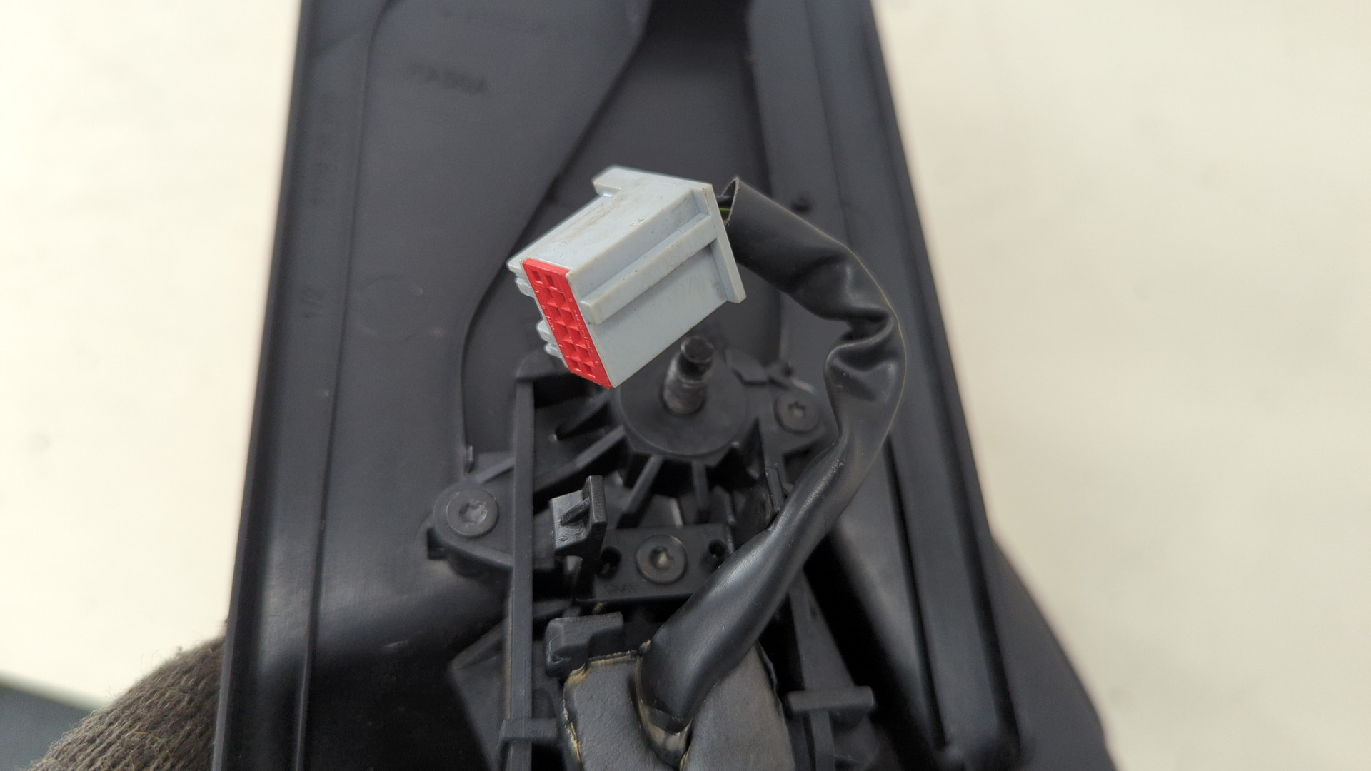 Зеркало правое электрическое