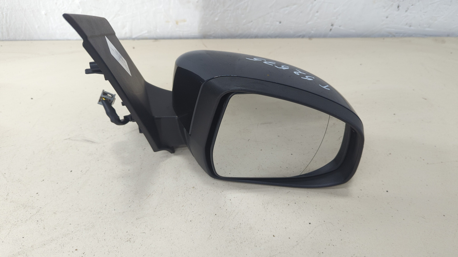 Зеркало правое электрическое