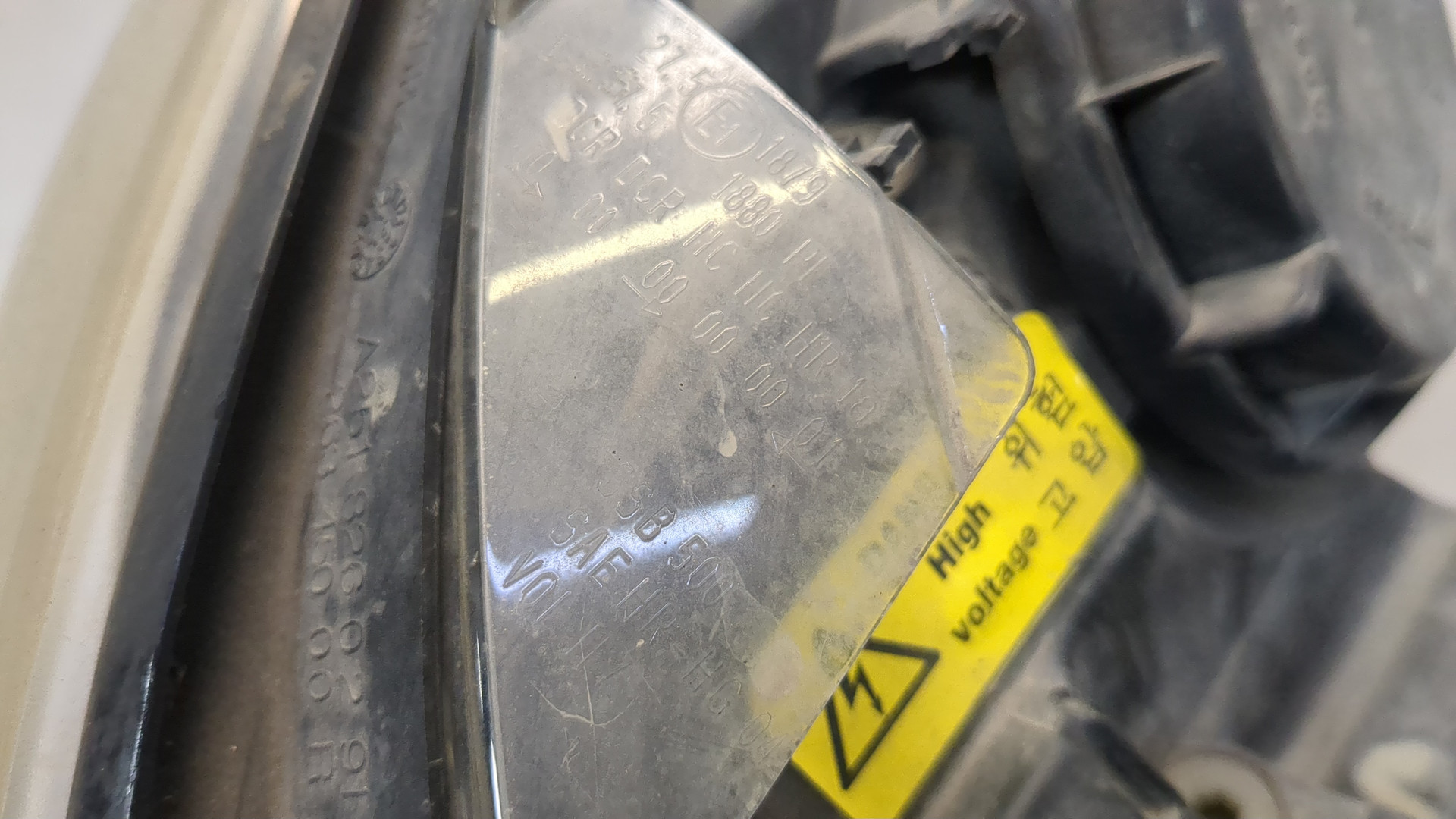 Фара правая