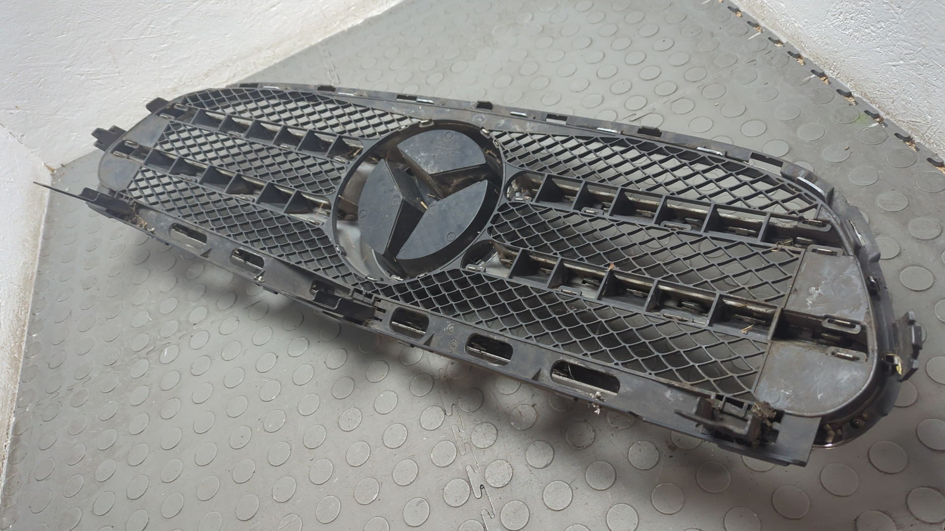 Решетка радиатора