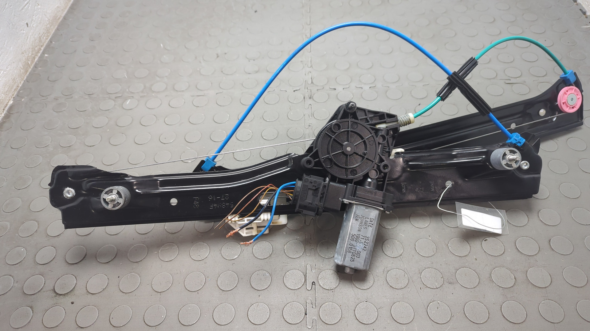 Стеклоподъемник электр. передний левый