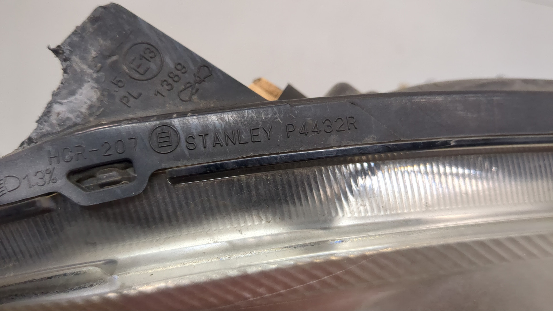 Фара правая