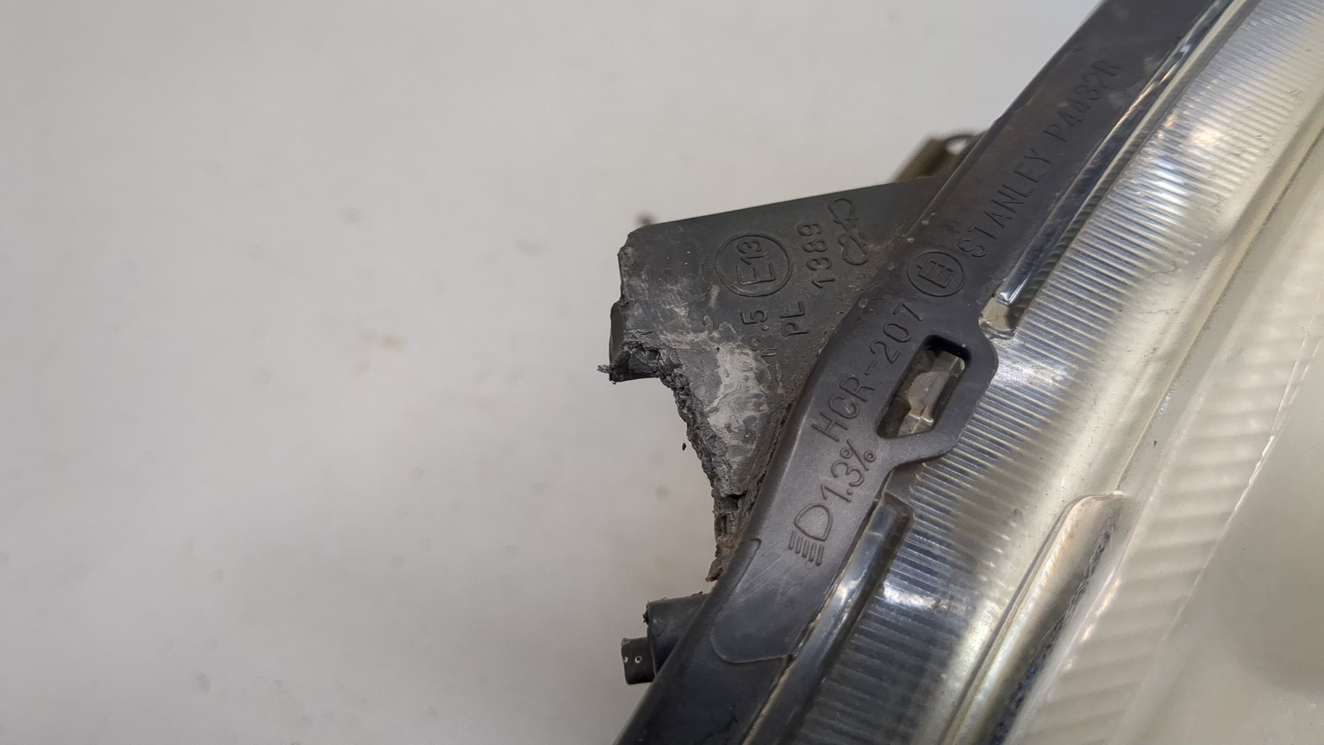 Фара правая