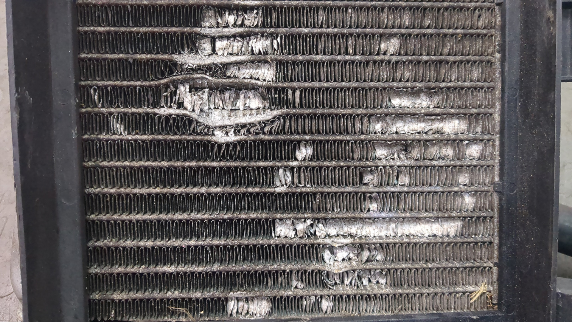 Радиатор охлаждения двигателя основной