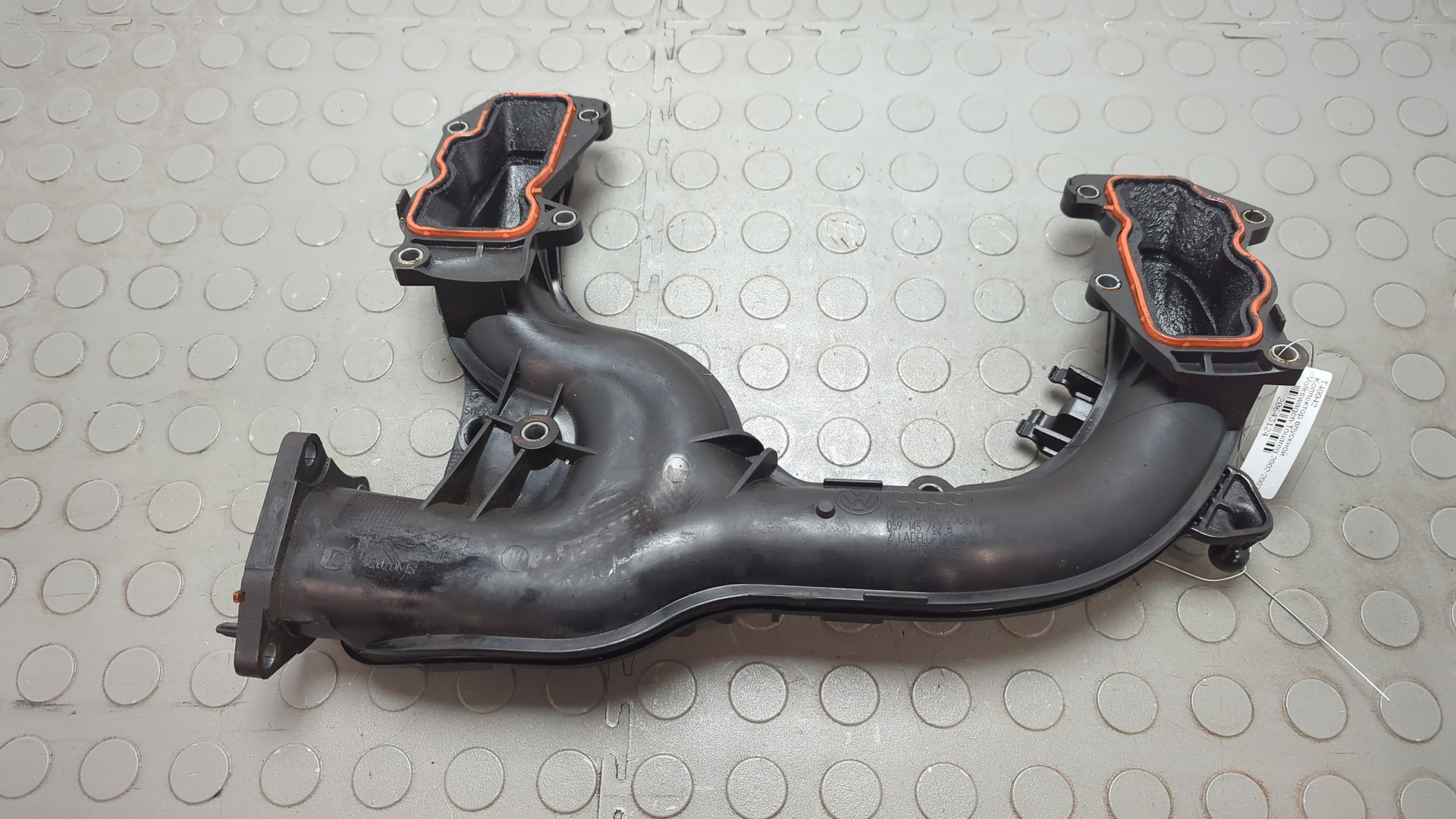 Коллектор впускной