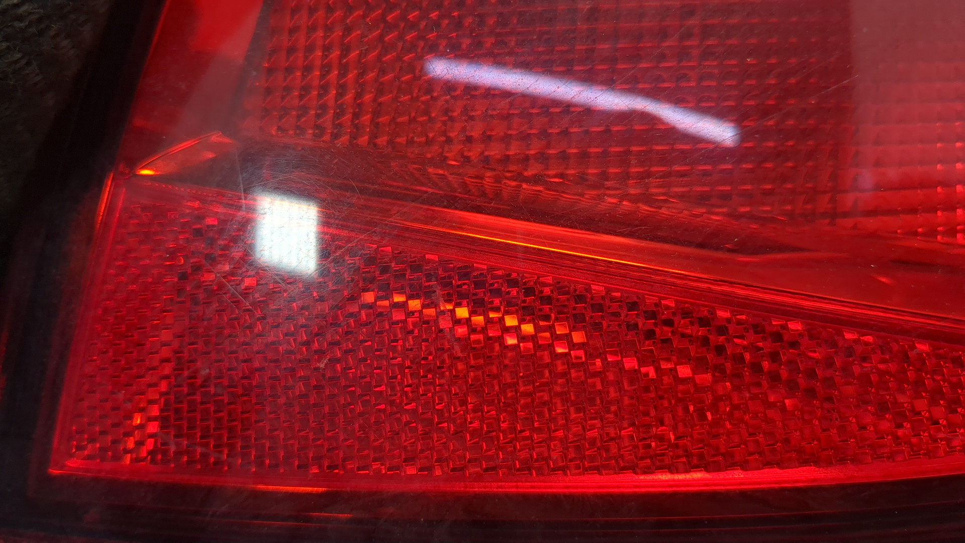 Фонарь задний правый