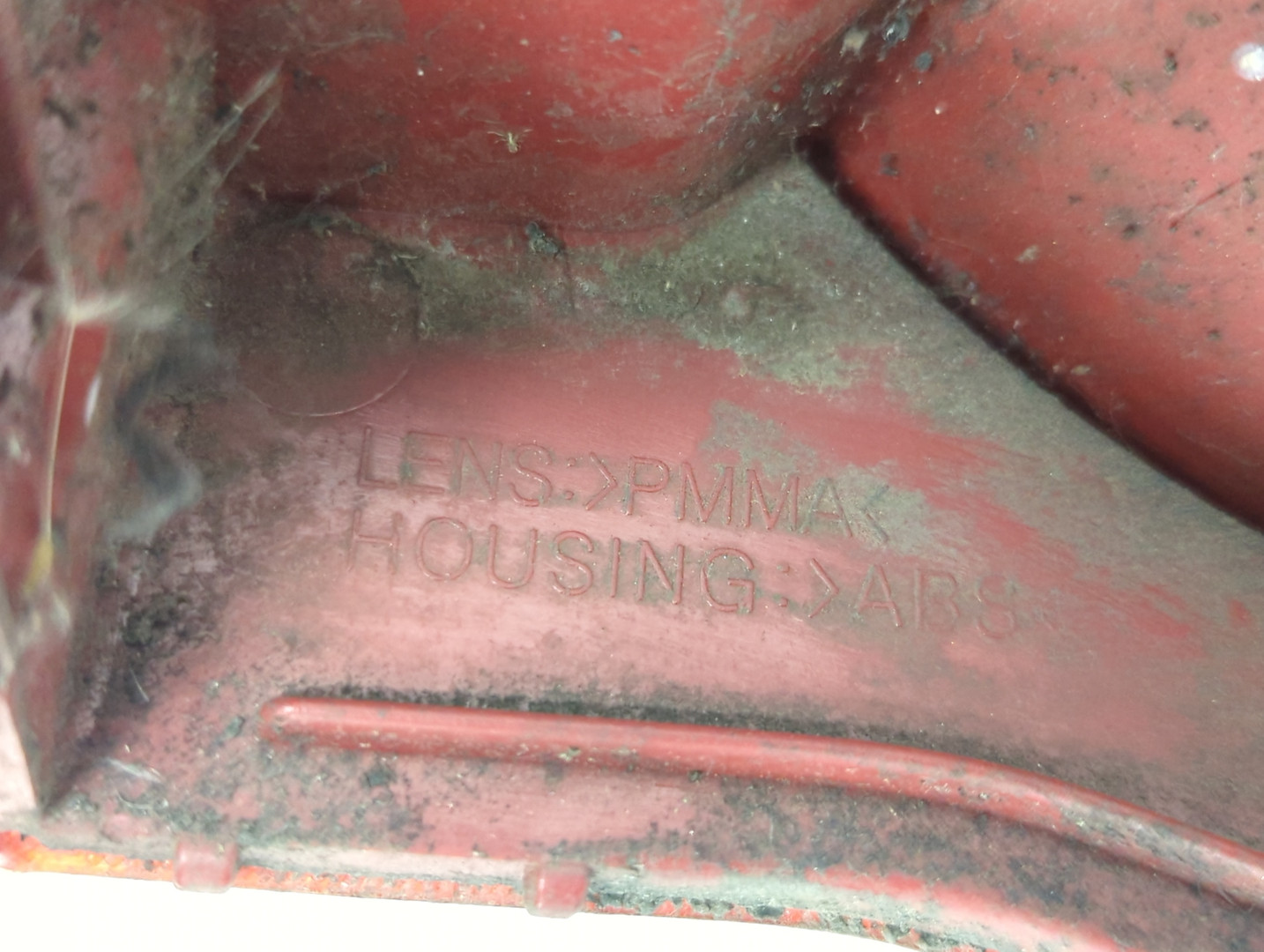 Фонарь задний левый