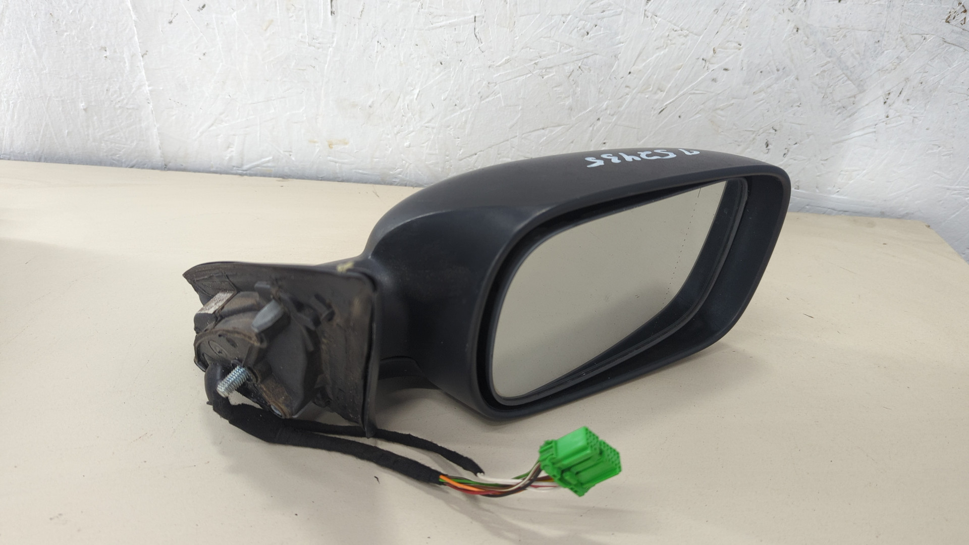 Зеркало правое электрическое