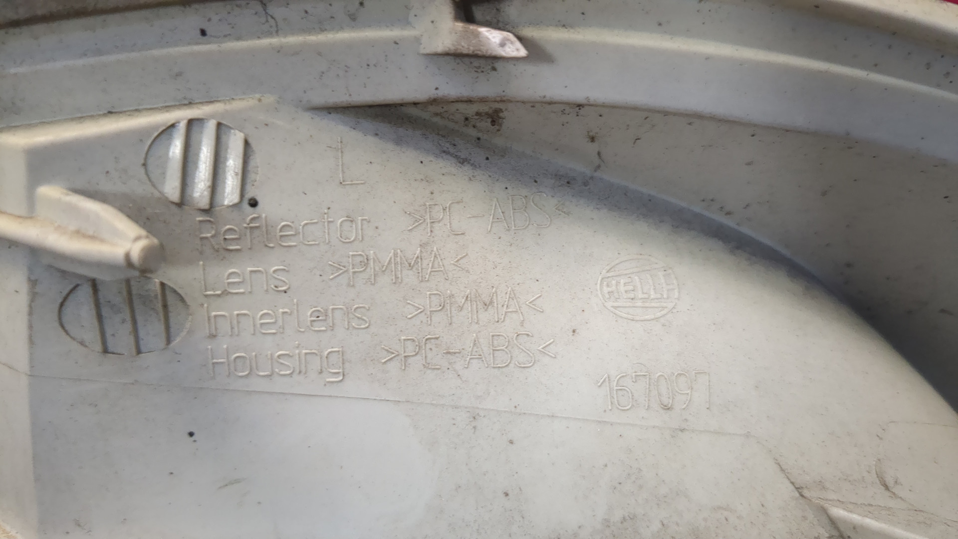 Фонарь задний левый