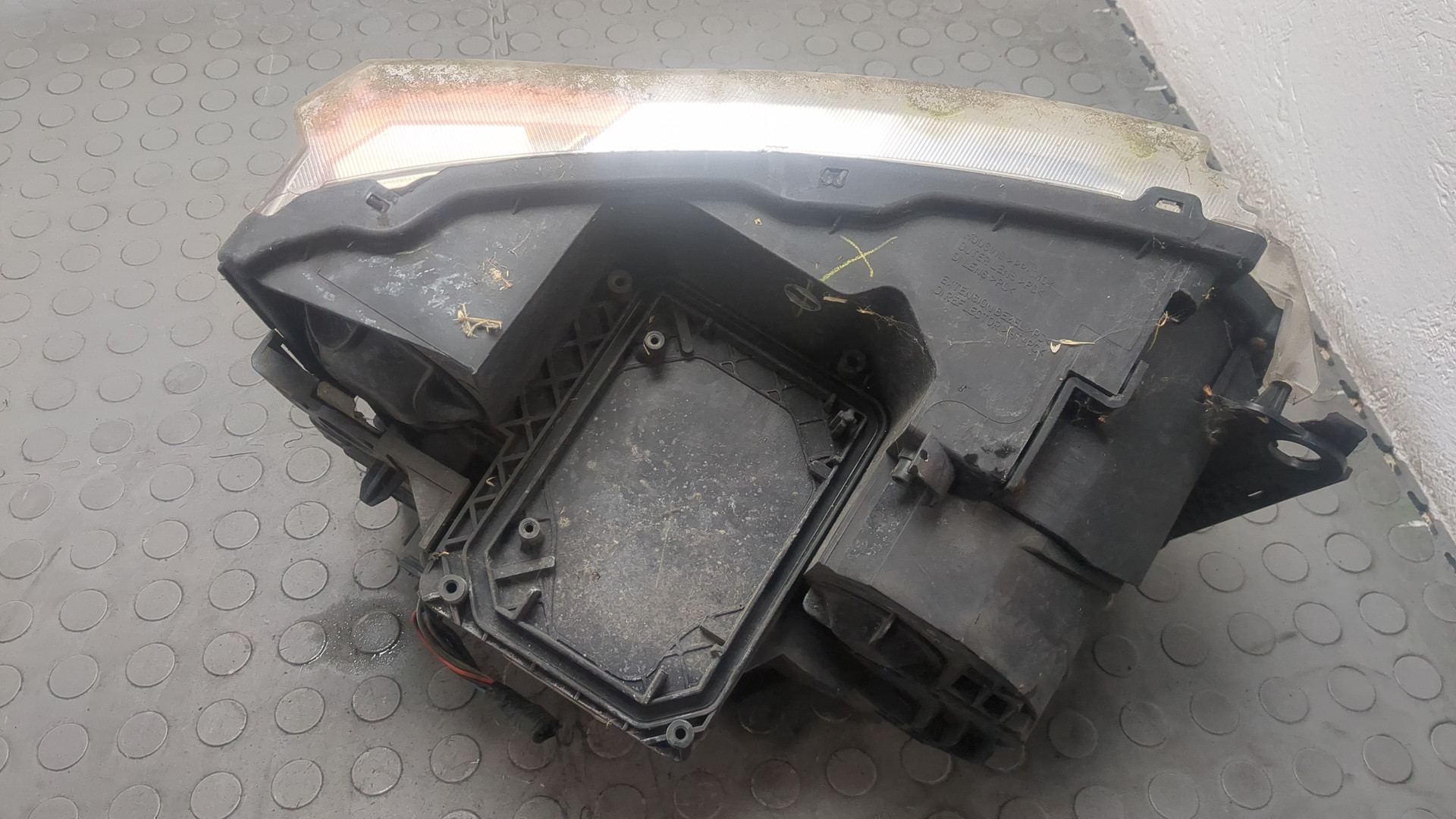 Фара правая