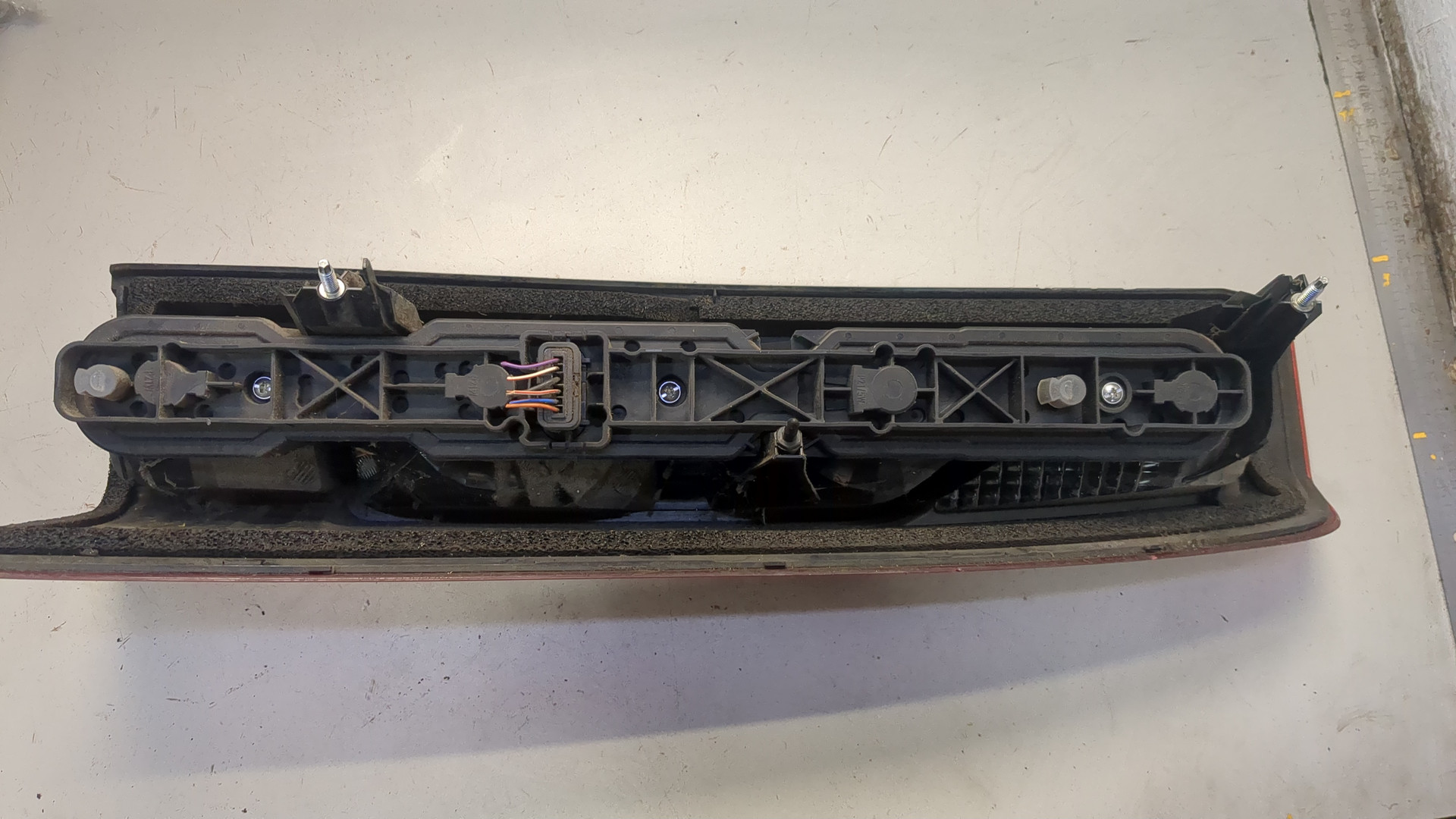 Фонарь задний левый