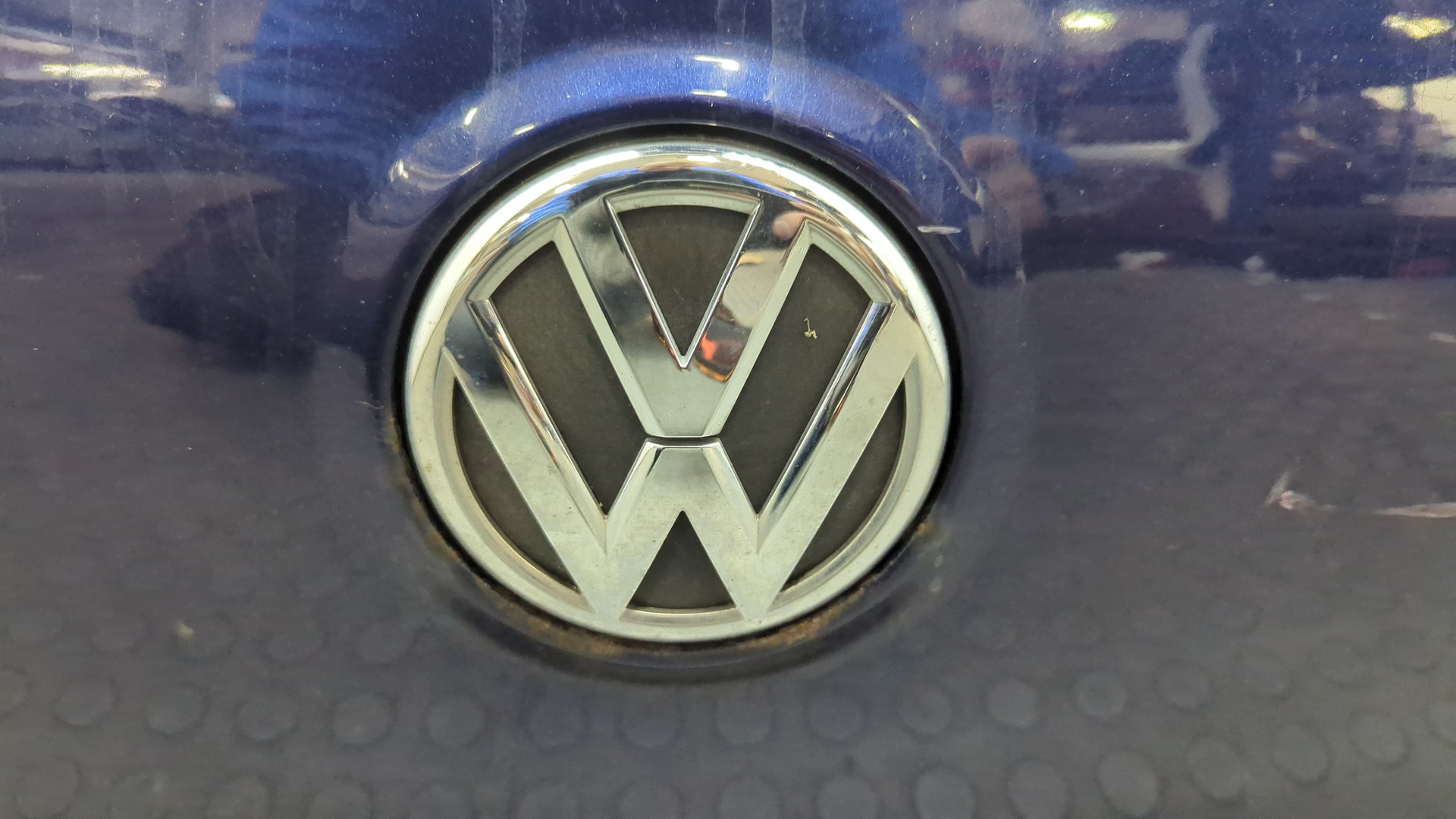 Дверь багажника