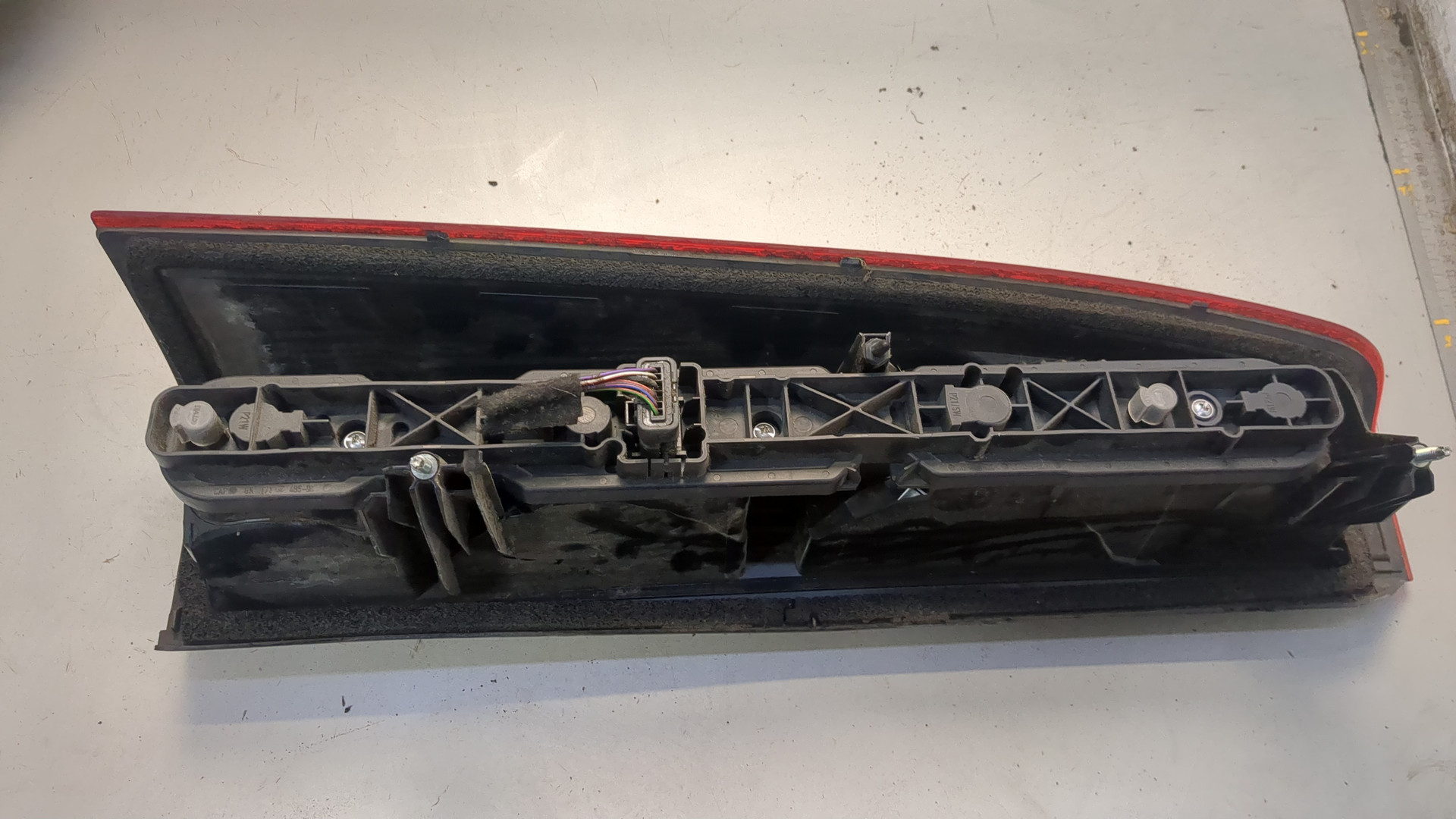 Фонарь задний правый