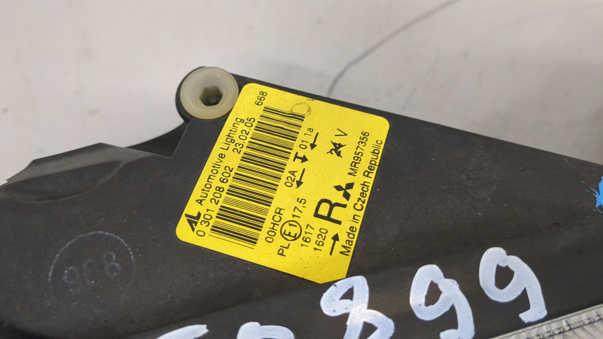 Фара правая