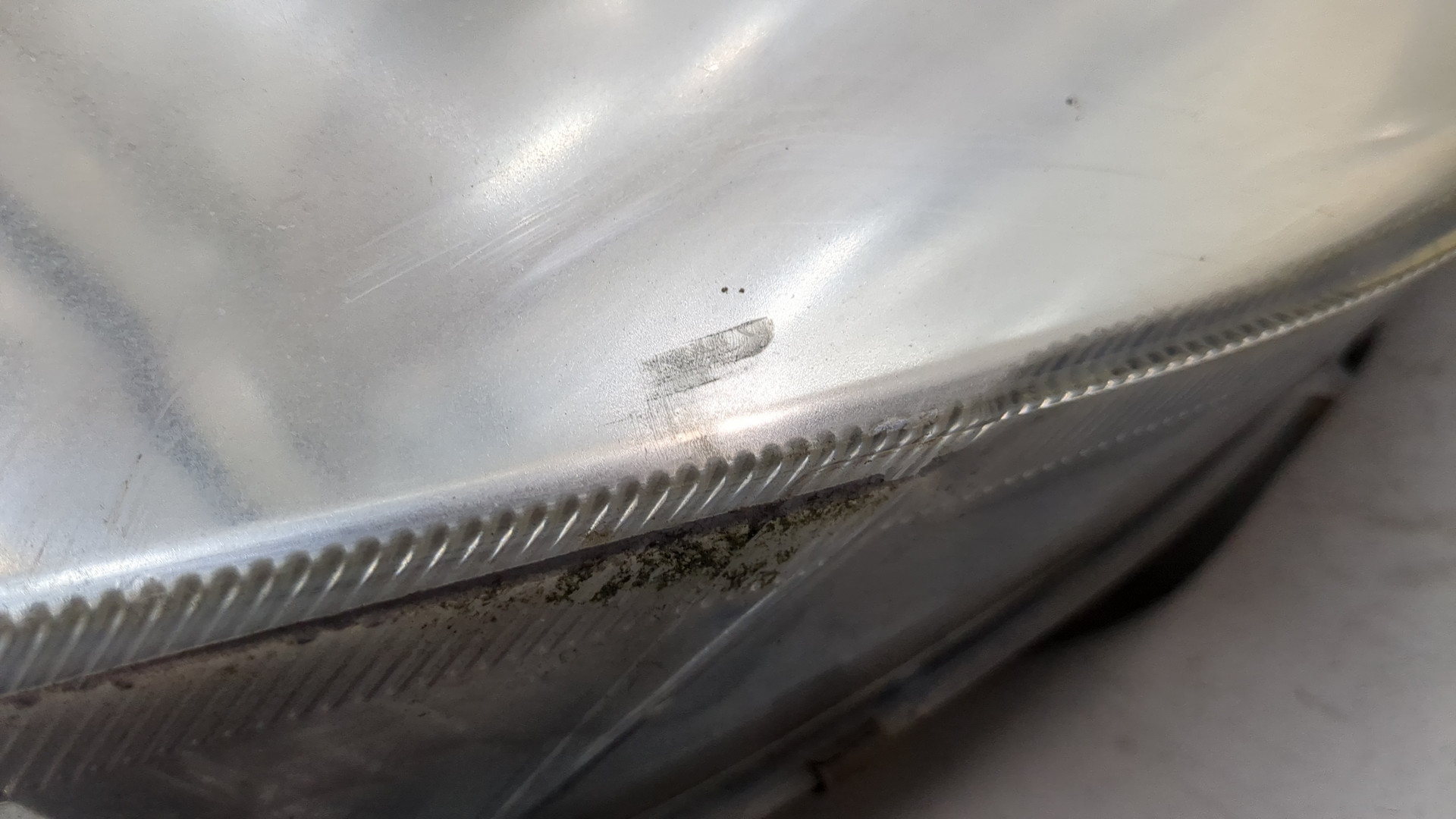 Фара правая