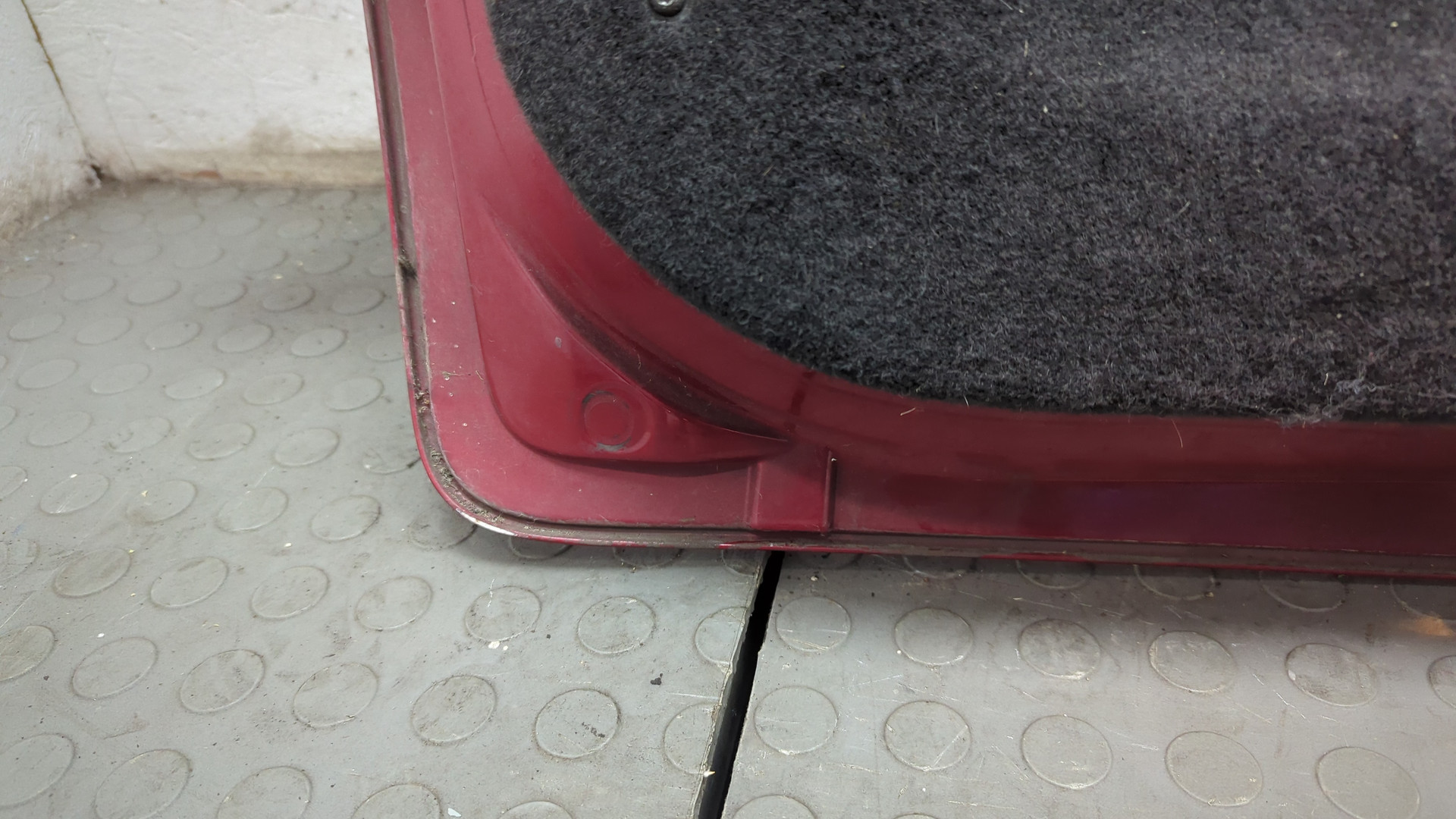 Дверь багажника