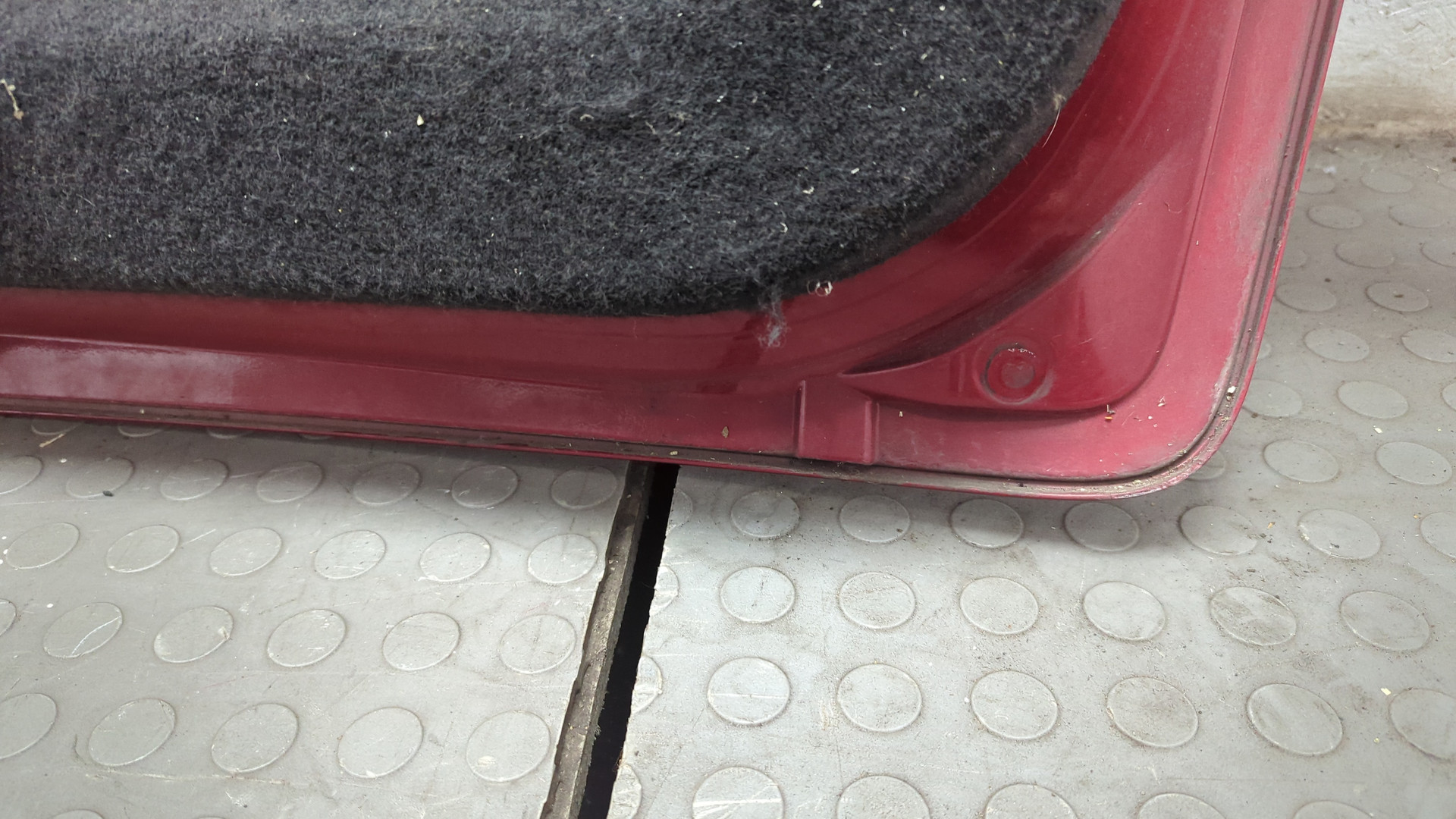 Дверь багажника