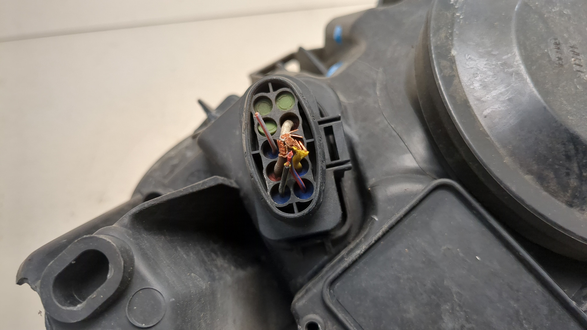 Фара правая