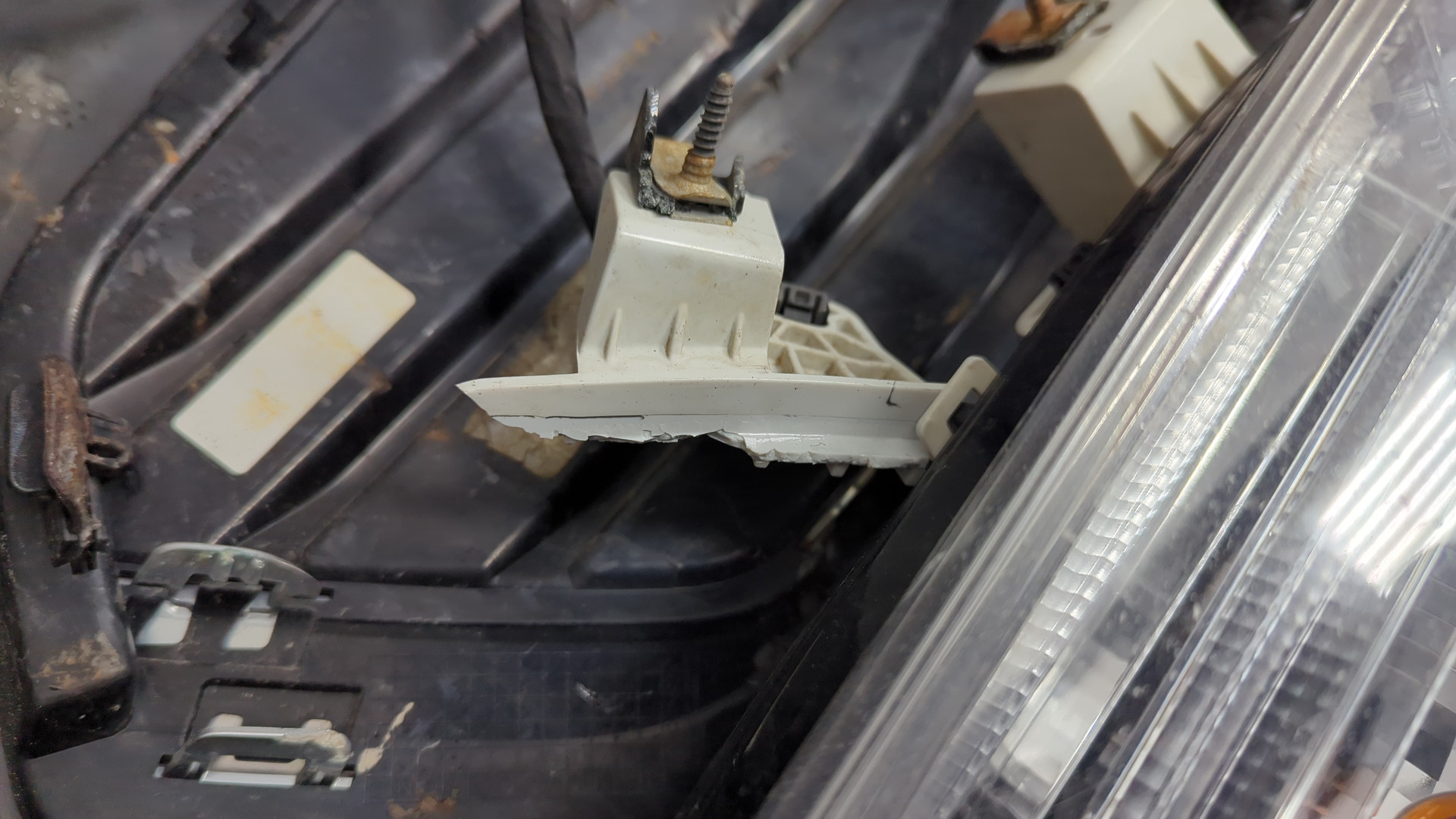 Бампер передний