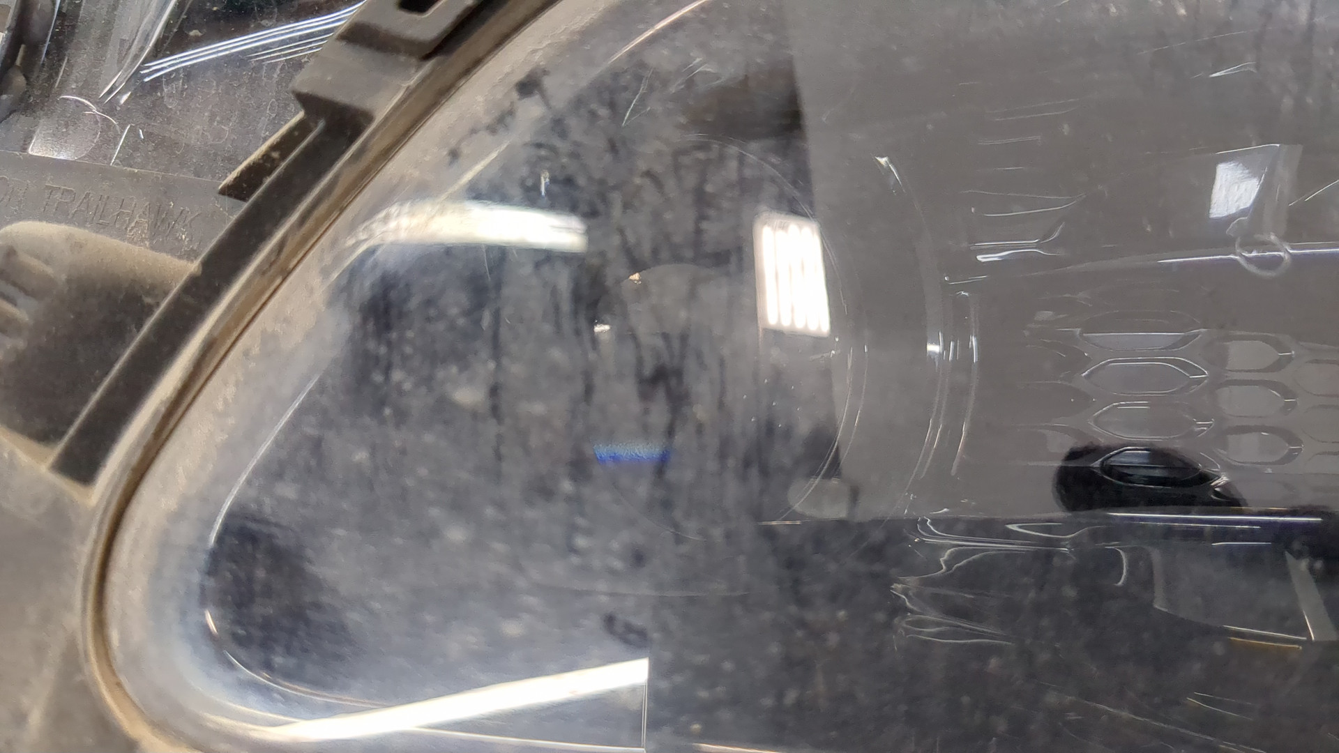 Фара правая