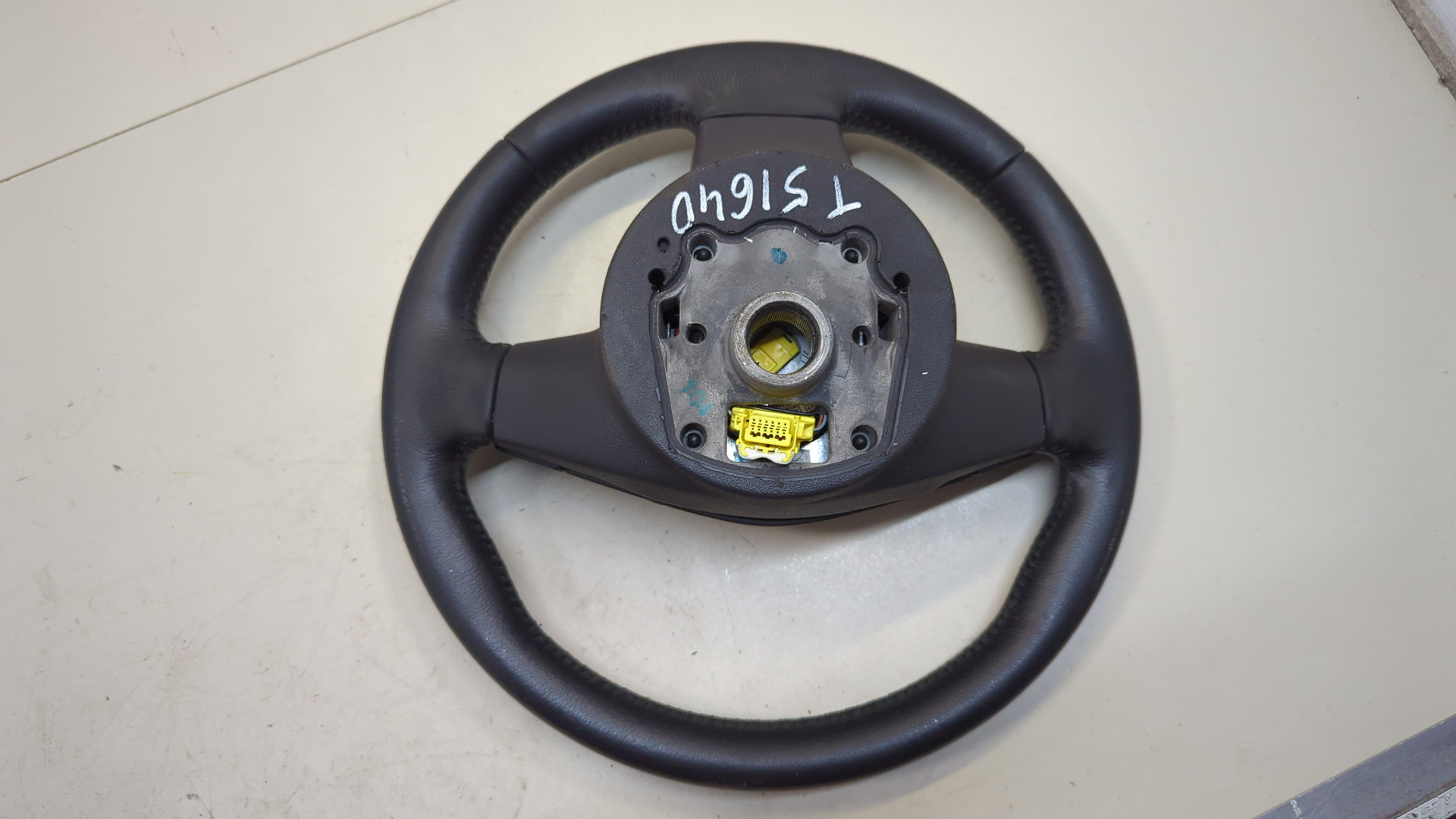 Рулевое колесо (руль)