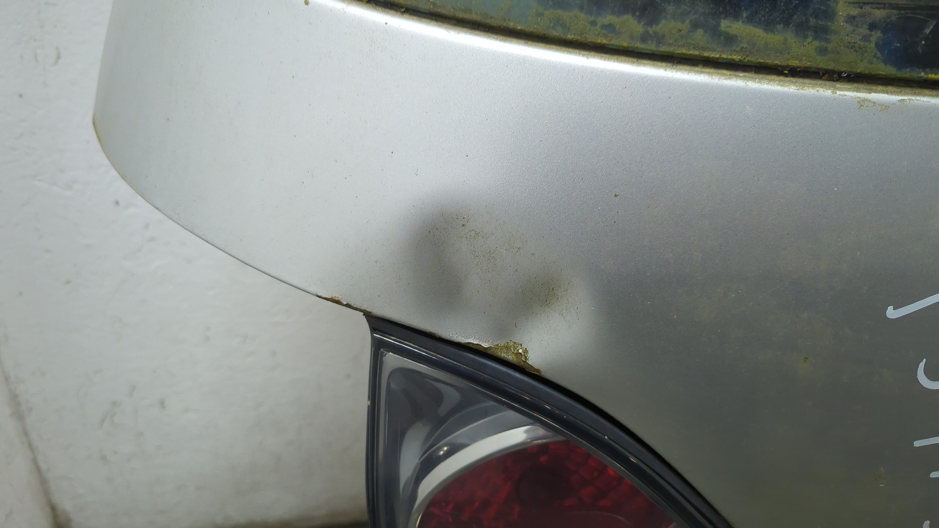 Дверь багажника