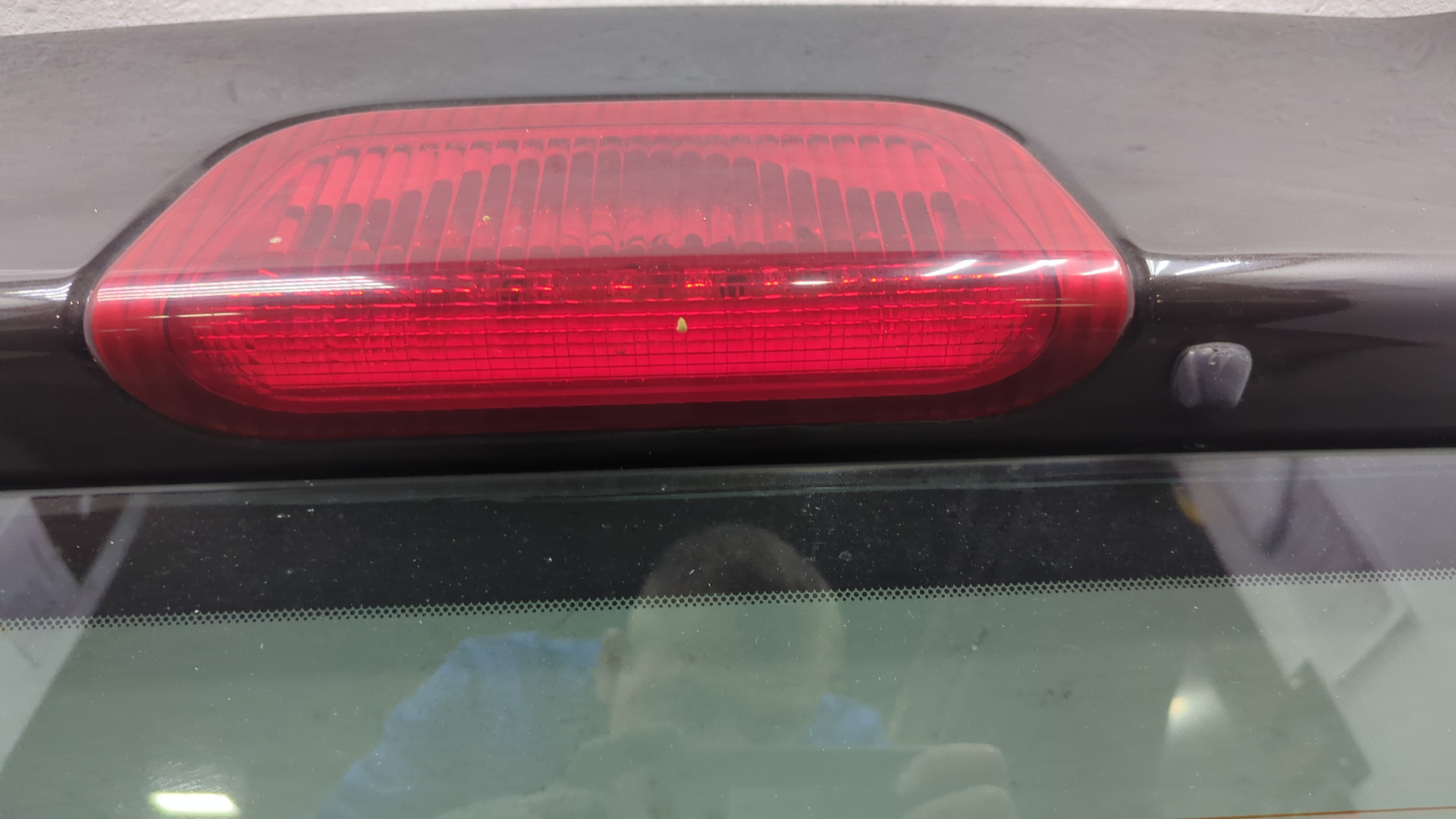 Дверь багажника