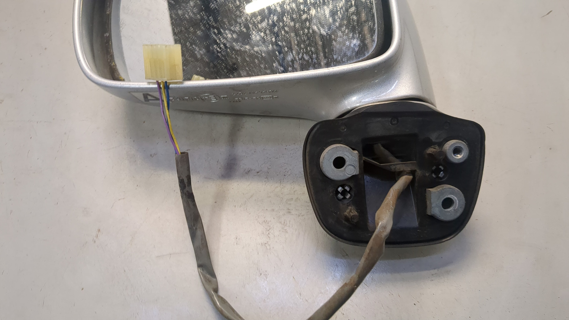 Зеркало левое электрическое