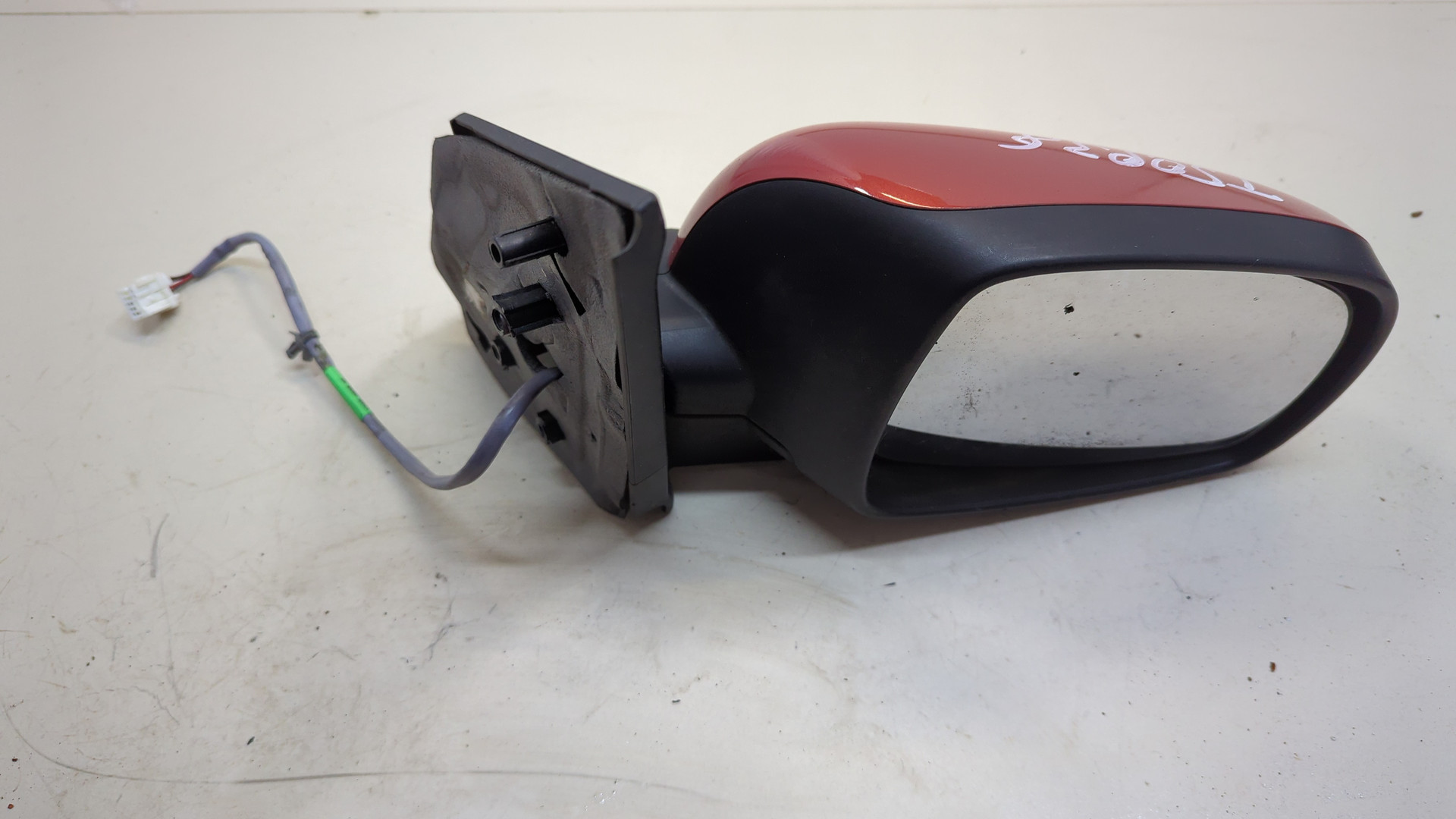 Зеркало правое электрическое