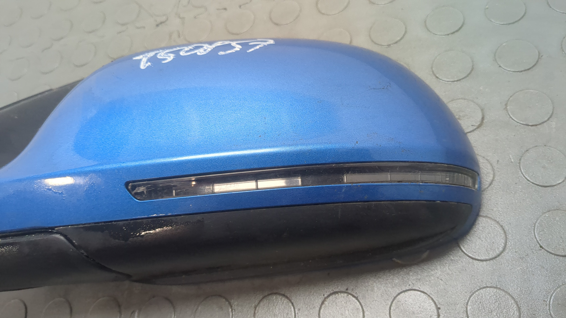 Зеркало левое электрическое