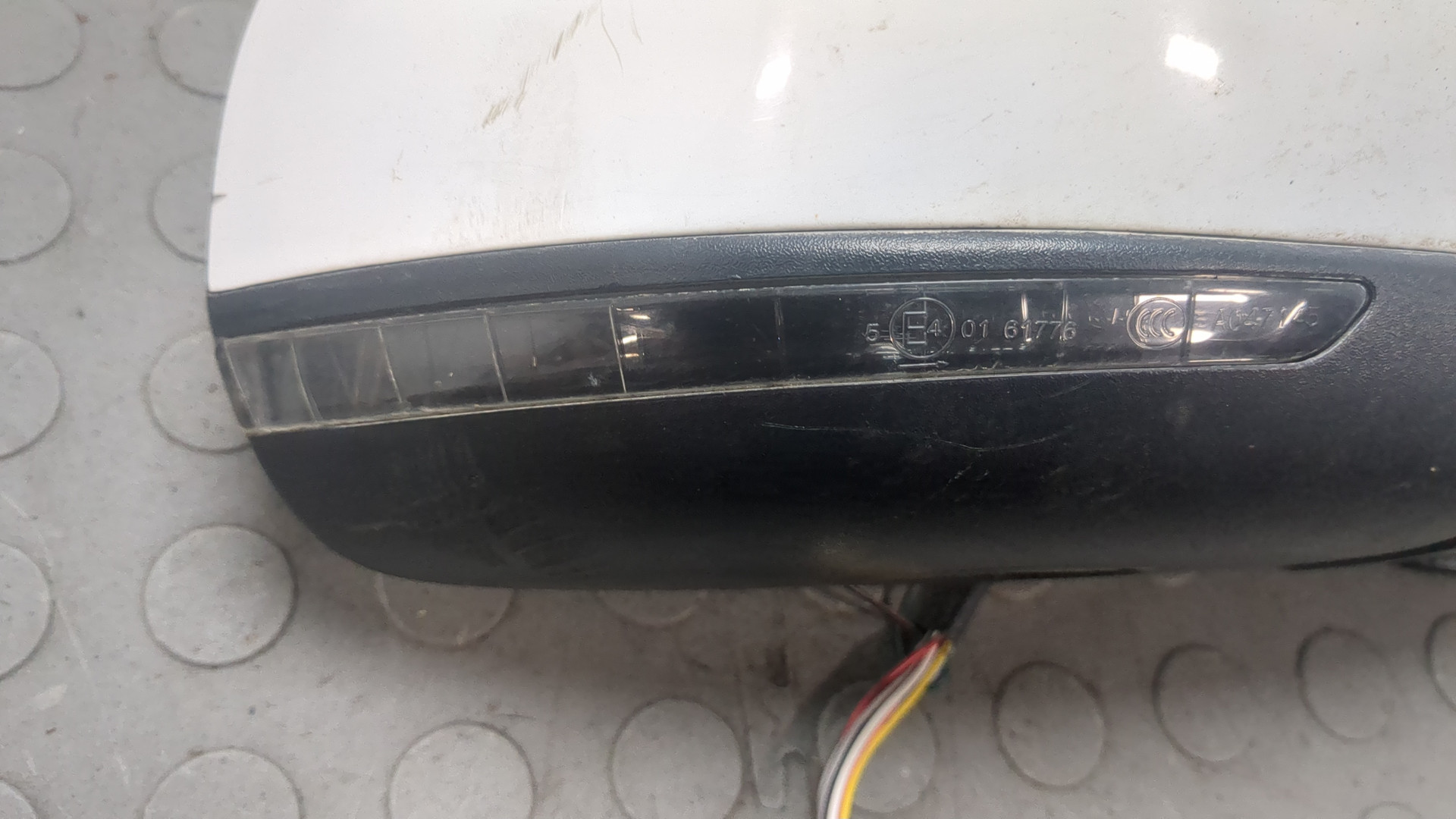 Зеркало правое электрическое