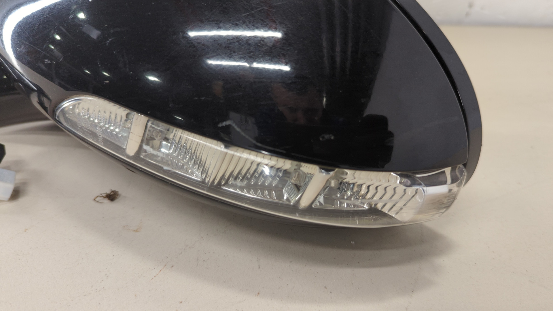 Зеркало левое электрическое